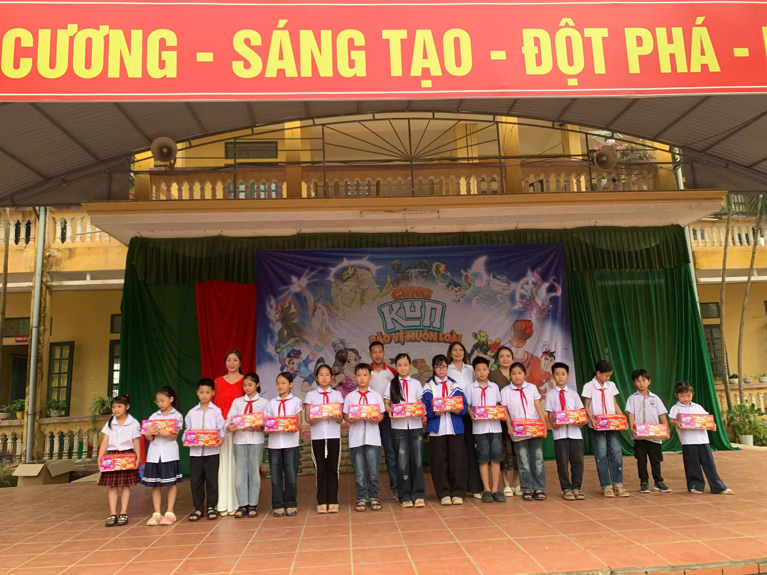 Anh-tin-bai