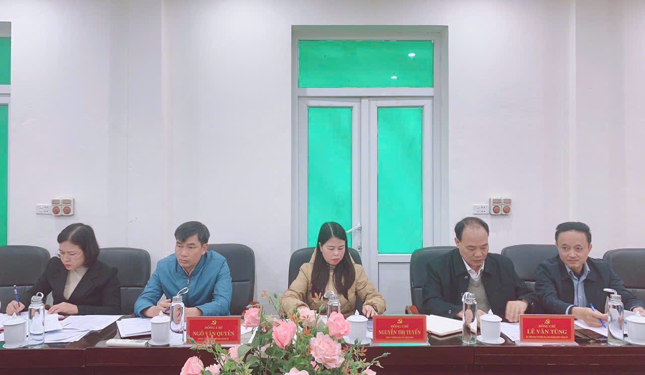 D:\Desktop\sáng 22.1 tin BCH\z7455575460439_ea23df37d0a1b27adb240ffc7d208be2.jpg