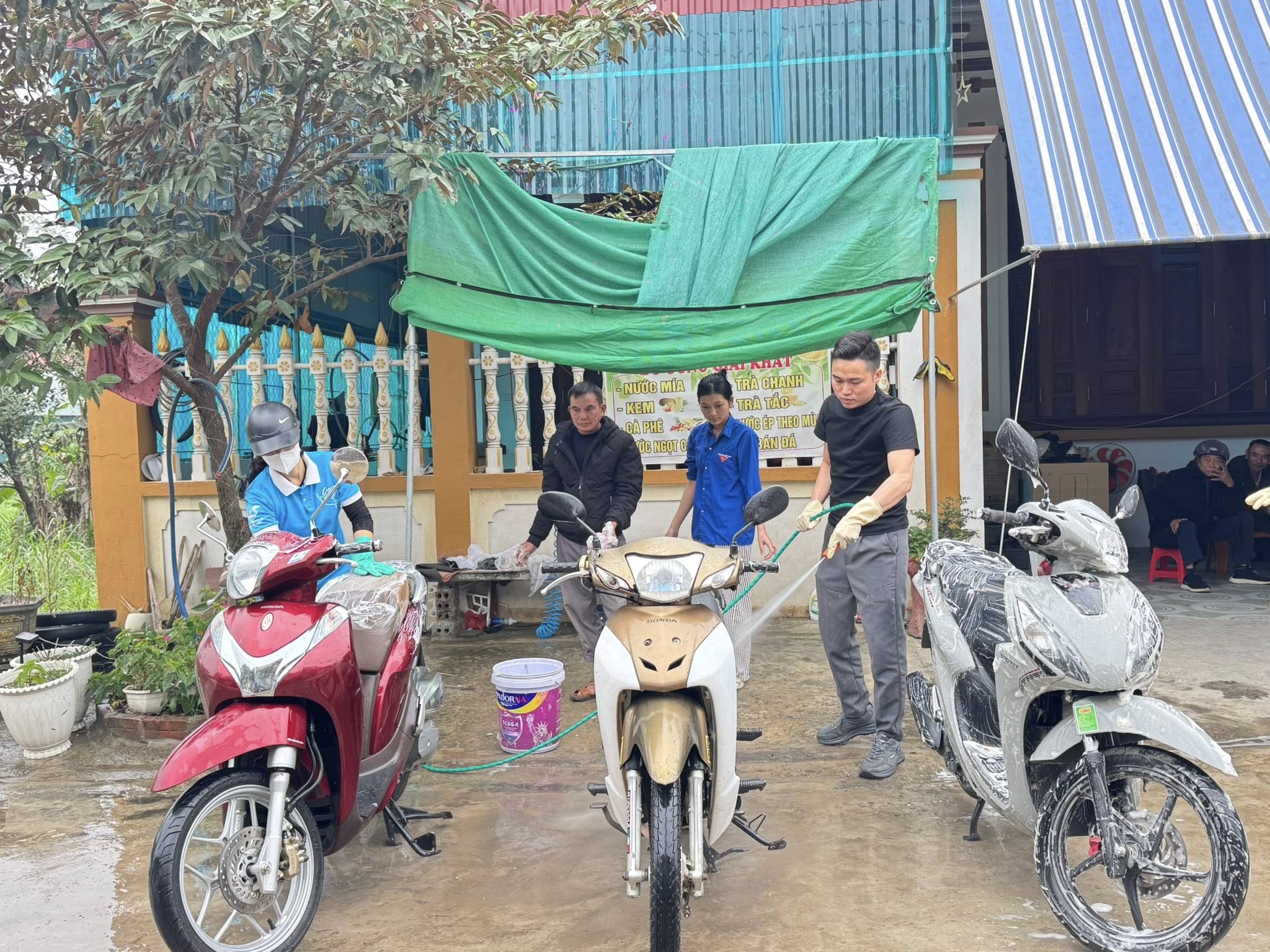 Picture 2