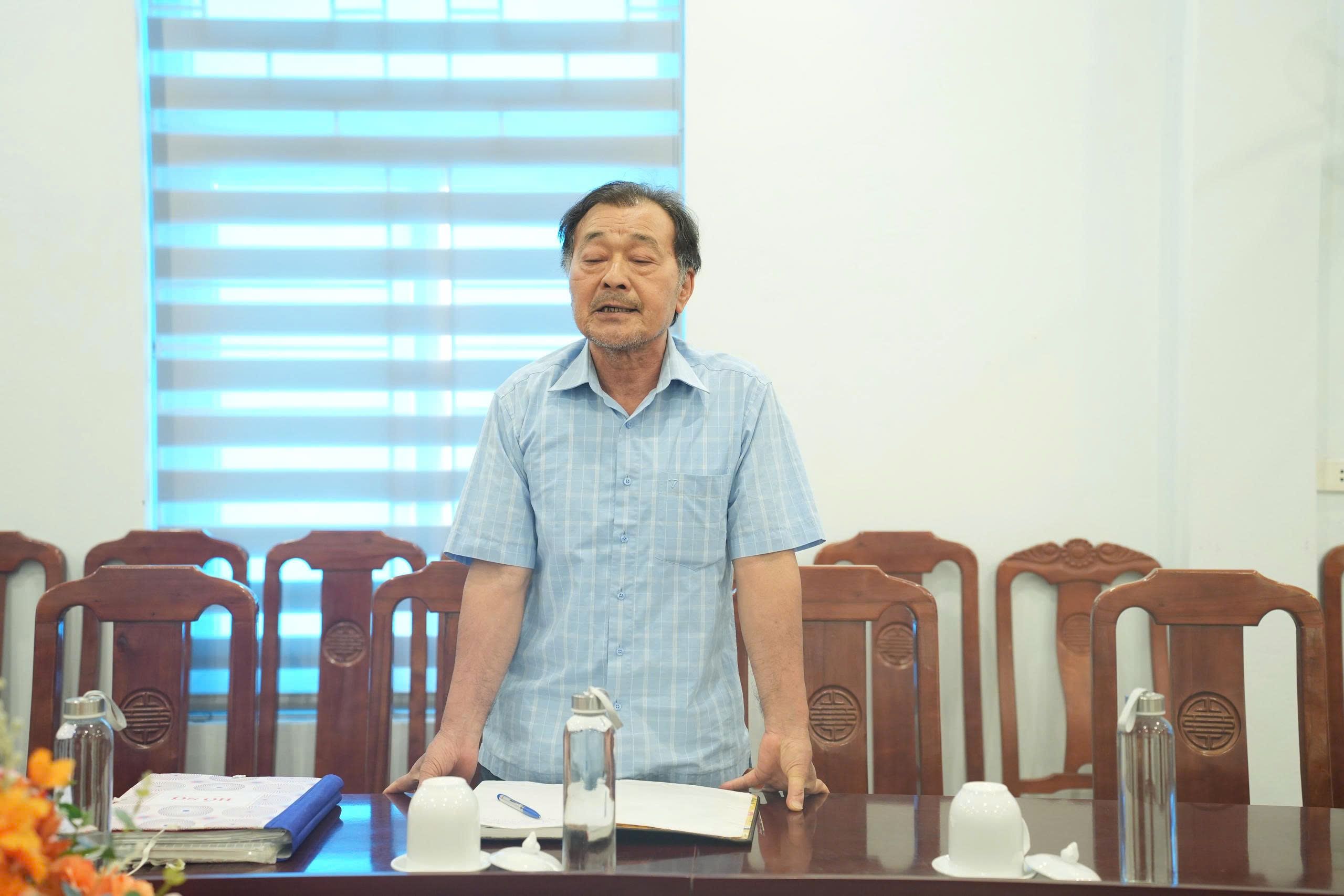 Anh-tin-bai