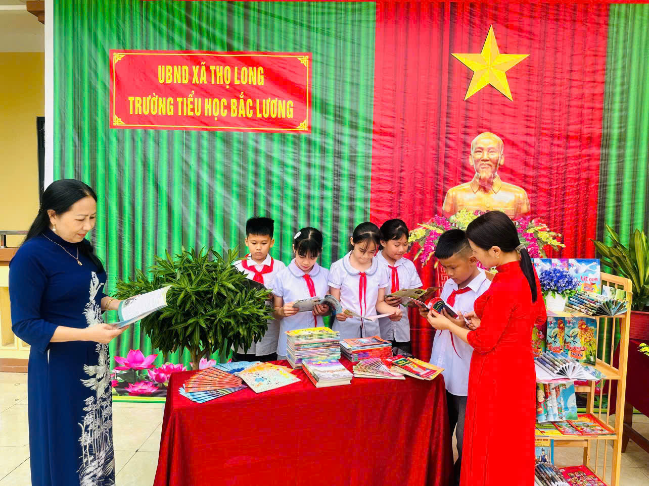 Anh-tin-bai