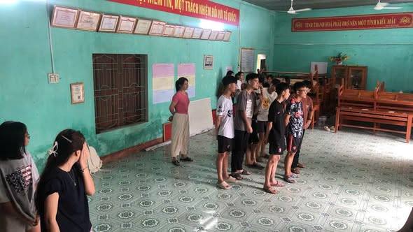 Anh-tin-bai