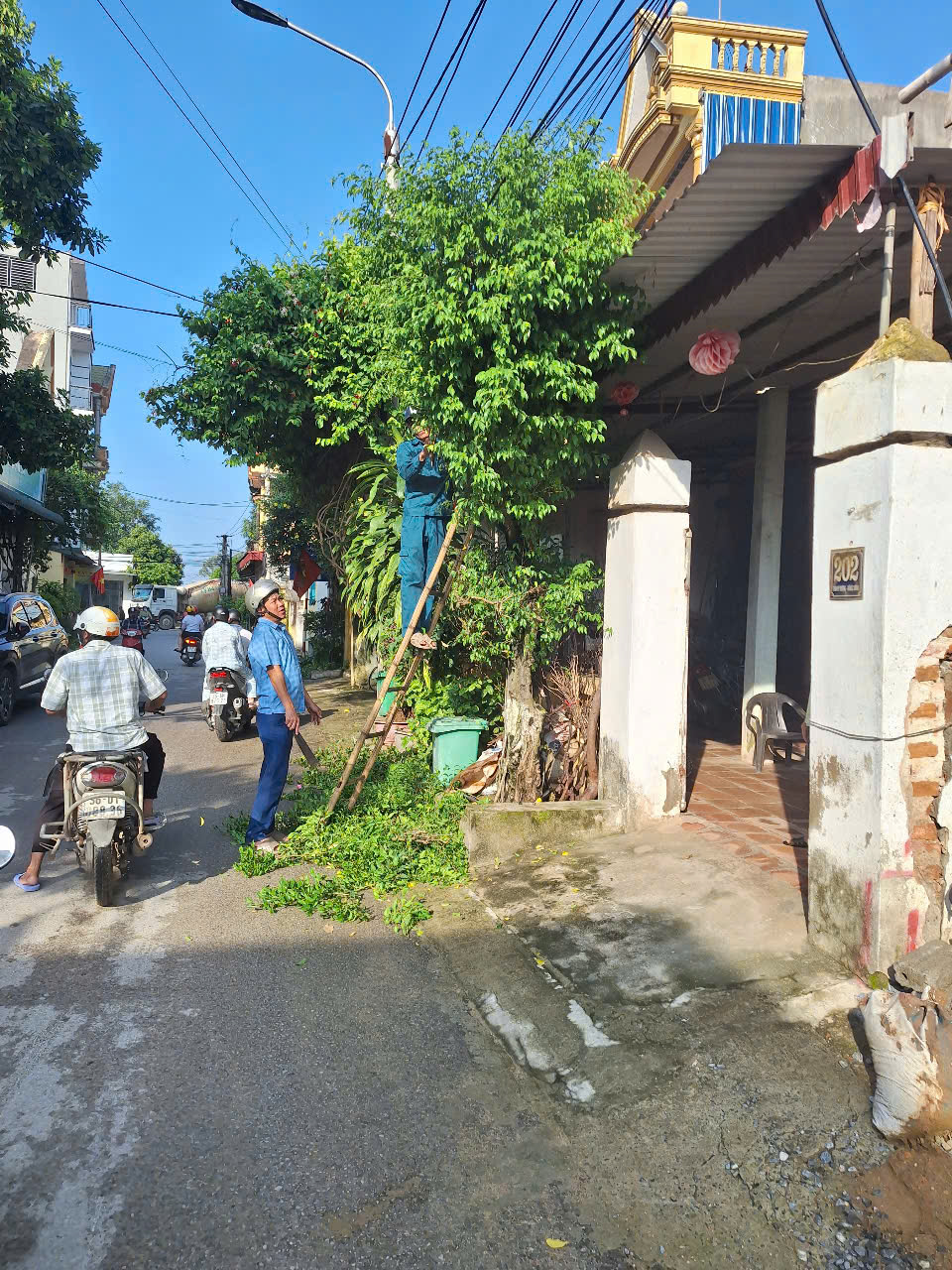 Anh-tin-bai