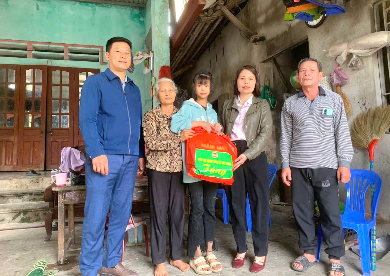 HỘI NÔNG DÂN XÃ THỌ LONG TRIỂN KHAI KẾ HOẠCH THĂM HỎI, TẶNG QUÀ HỘI VIÊN KHÓ KHĂN NHÂN DỊP TẾT NGUYÊN ĐÁN BÍNH NGỌ 2026