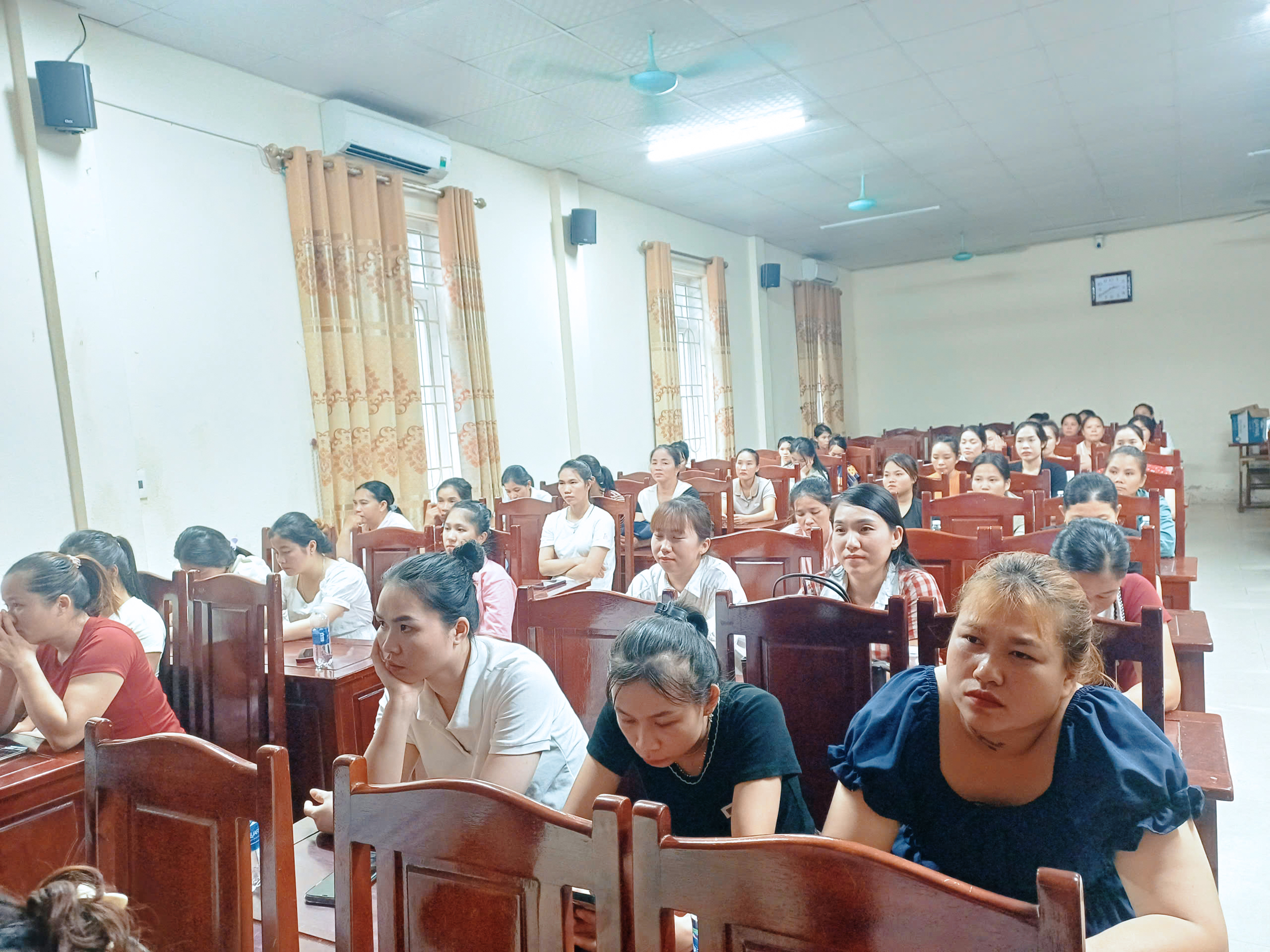 Hội nghị truyền thông thay đổi và nâng cao nhận thức, thái độ hành vi của cộng đồng người dân tộc thiểu số trong việc thực hành sàng lọc bệnh thiếu máu huyết tán