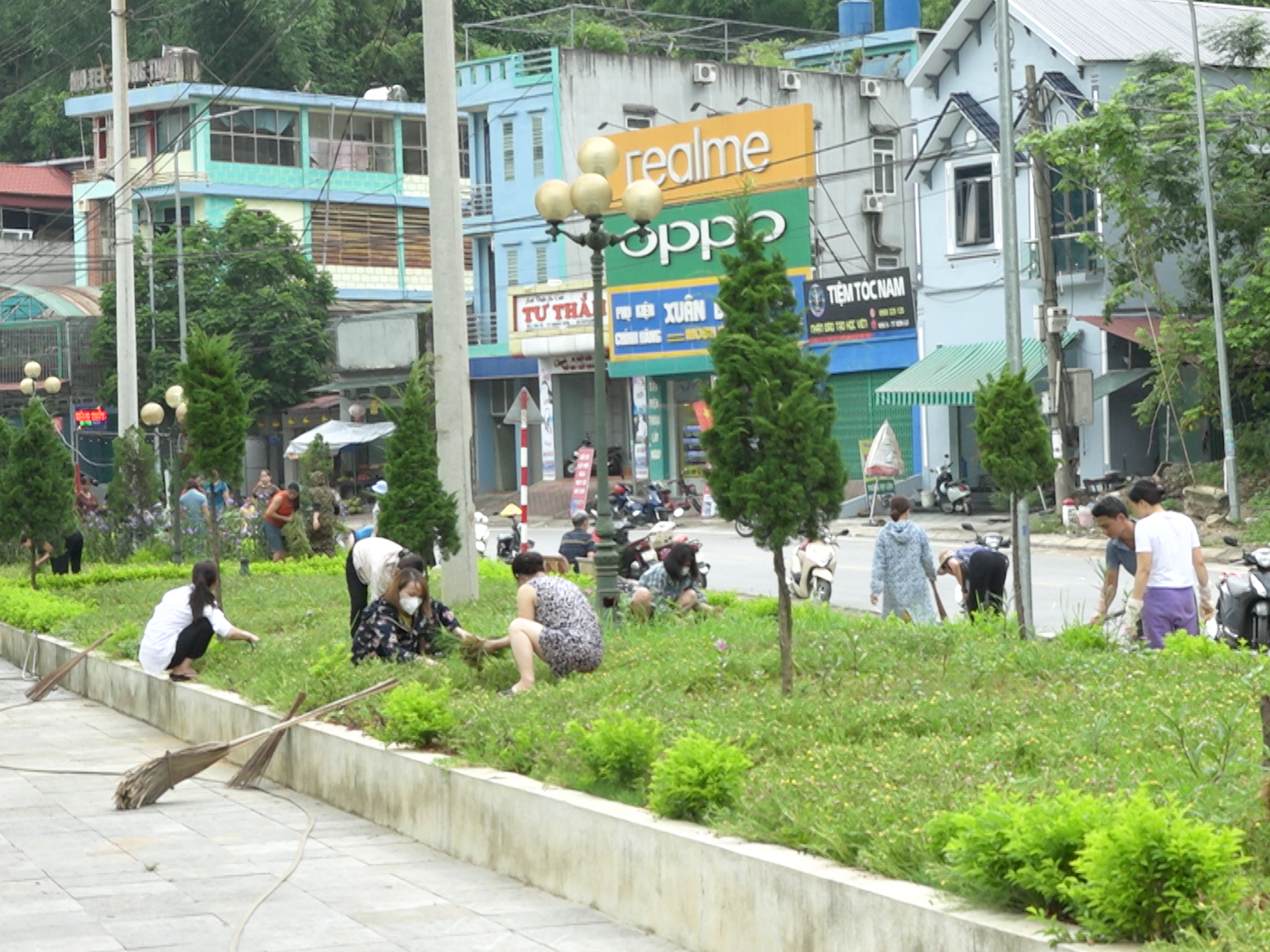 Anh-tin-bai