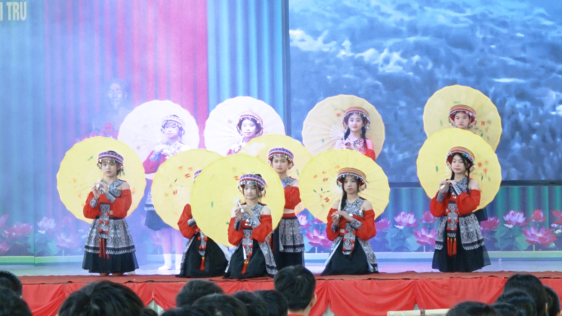 Anh-tin-bai