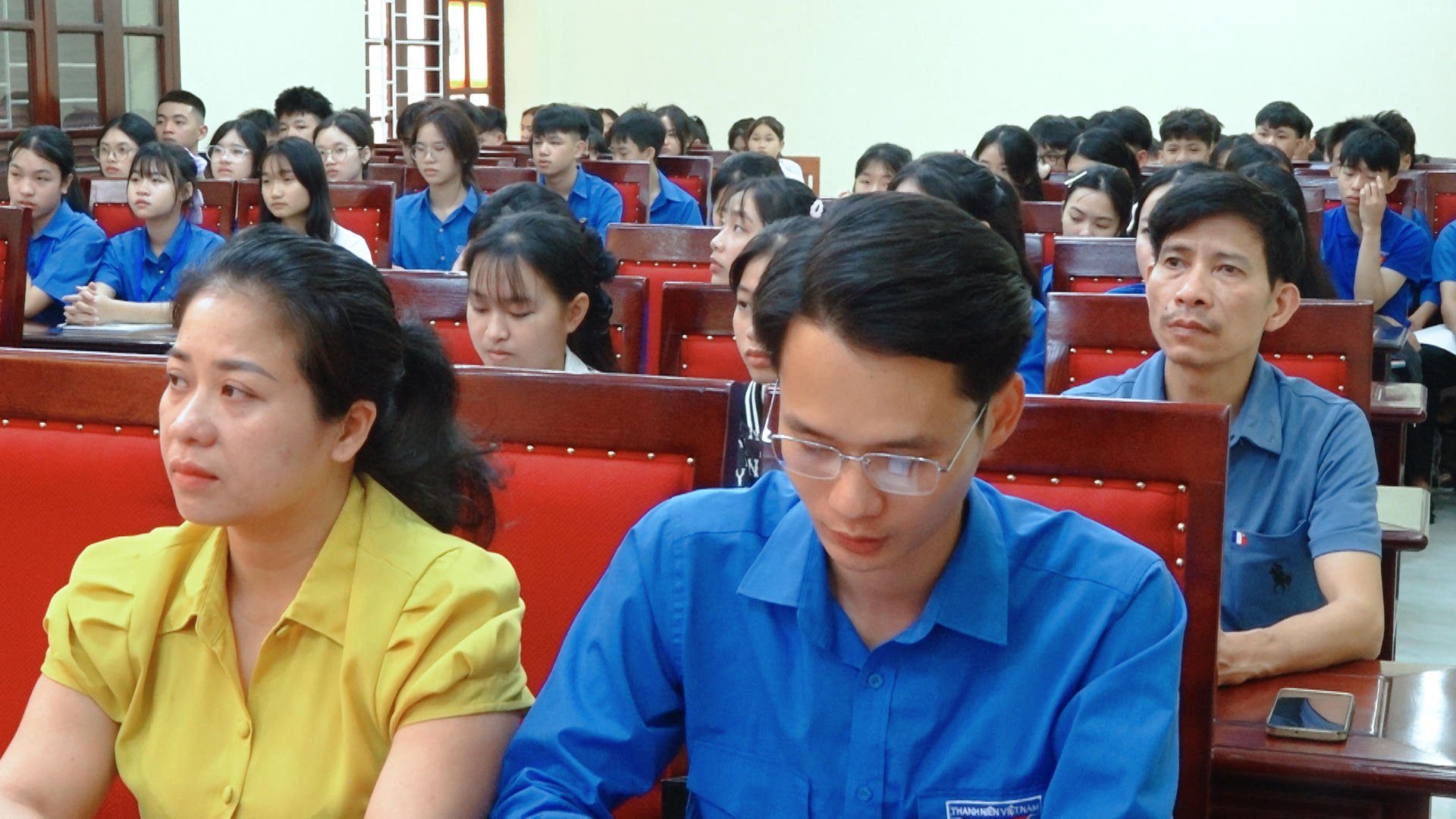 Anh-tin-bai