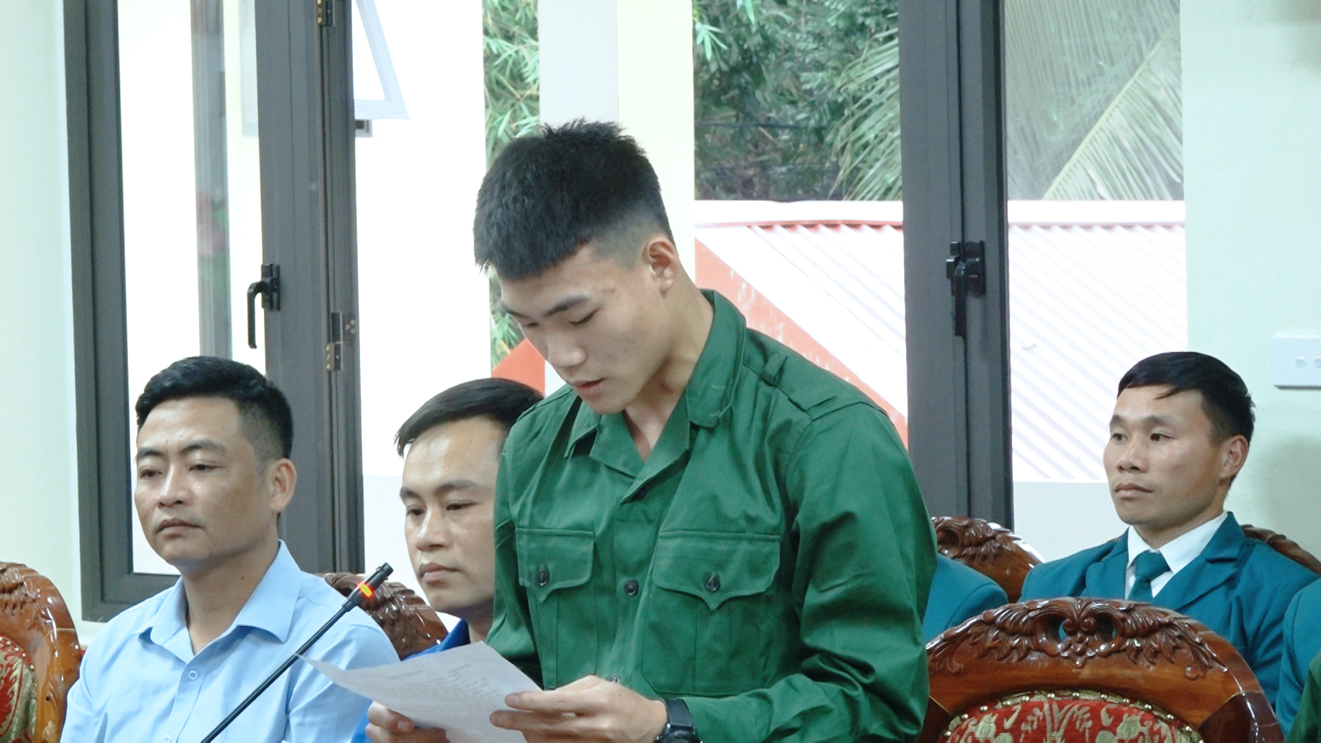 Anh-tin-bai