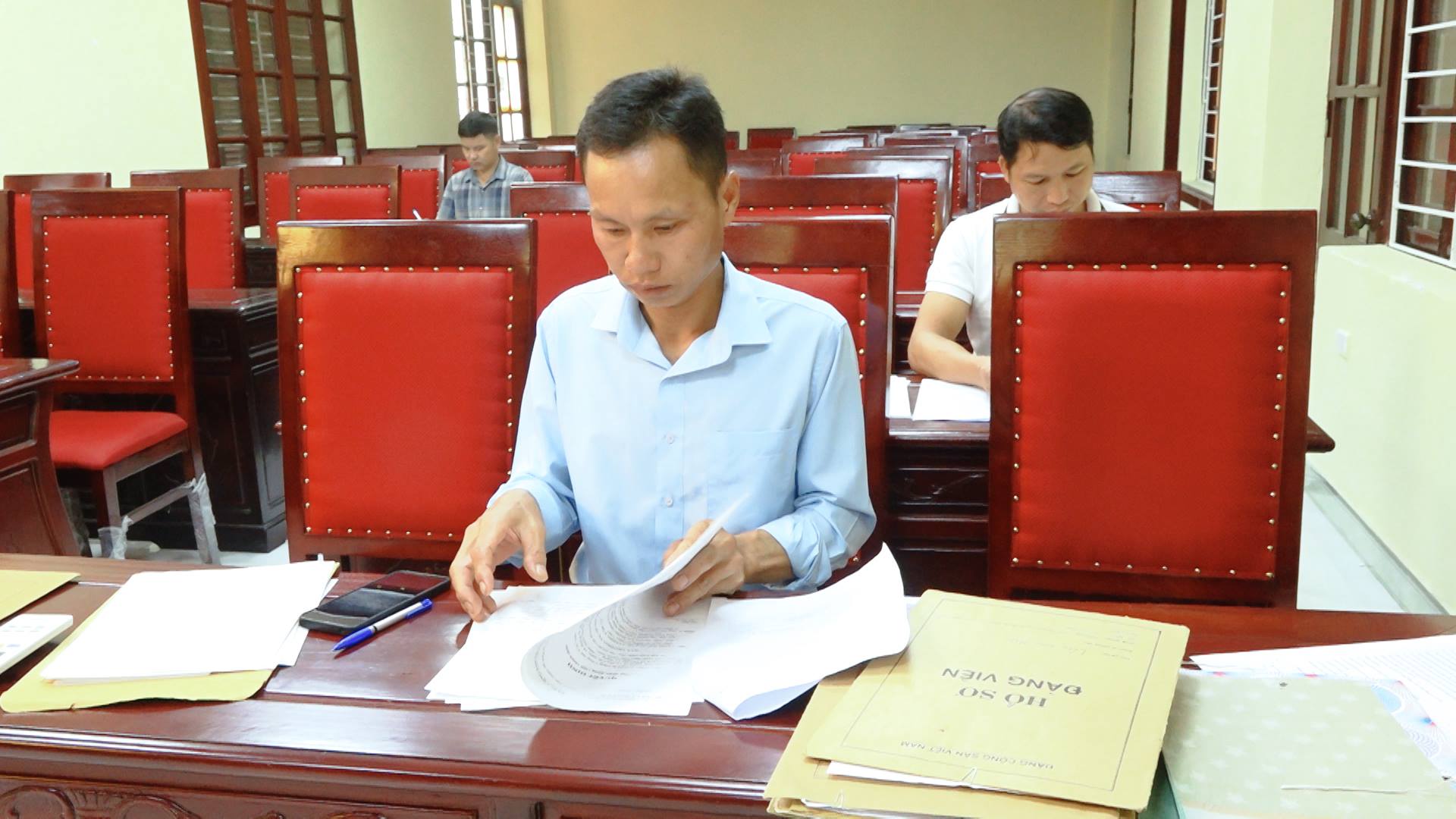 Anh-tin-bai