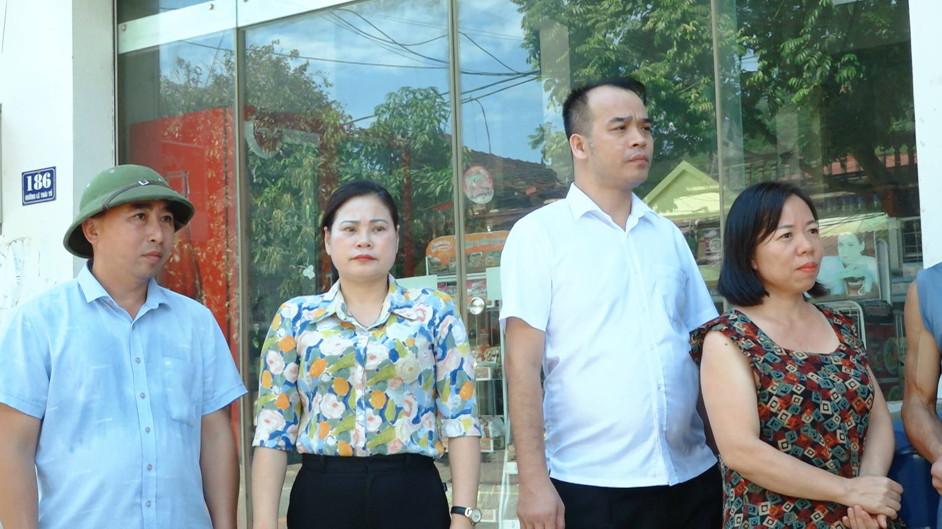 Anh-tin-bai