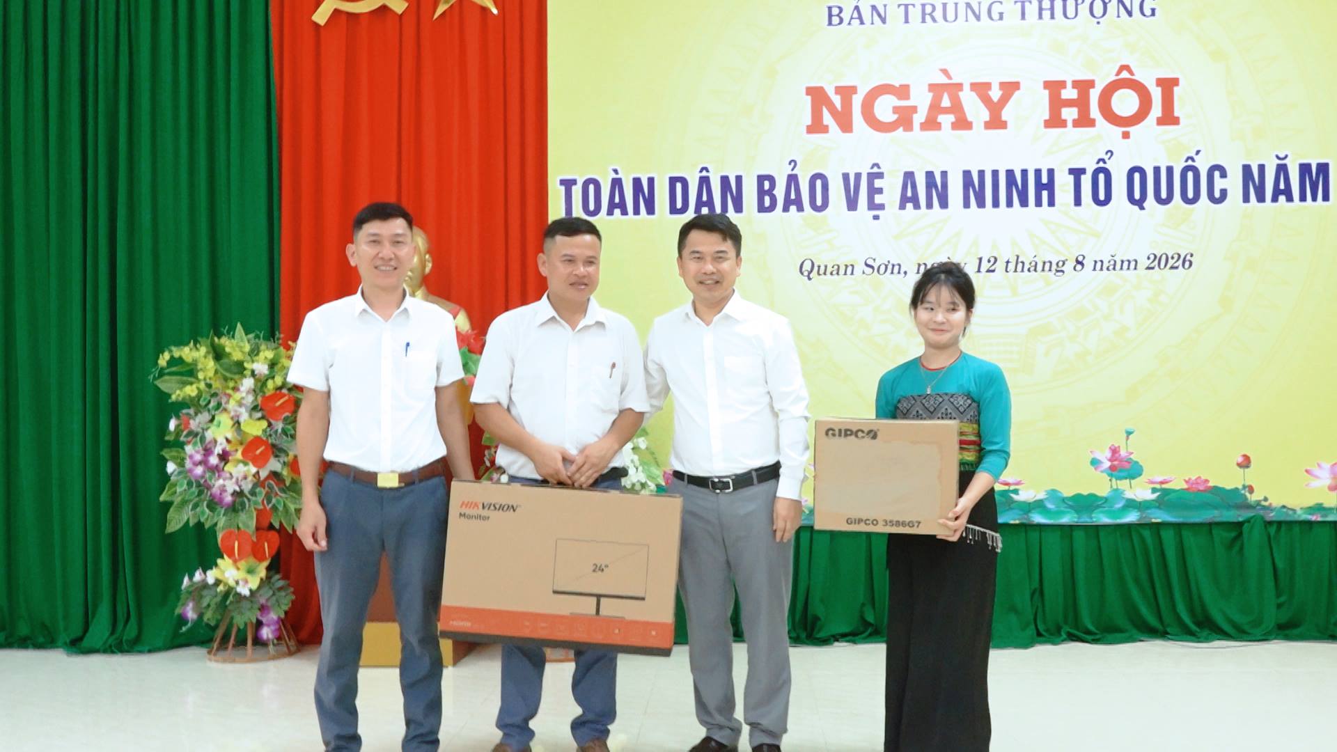 Anh-tin-bai