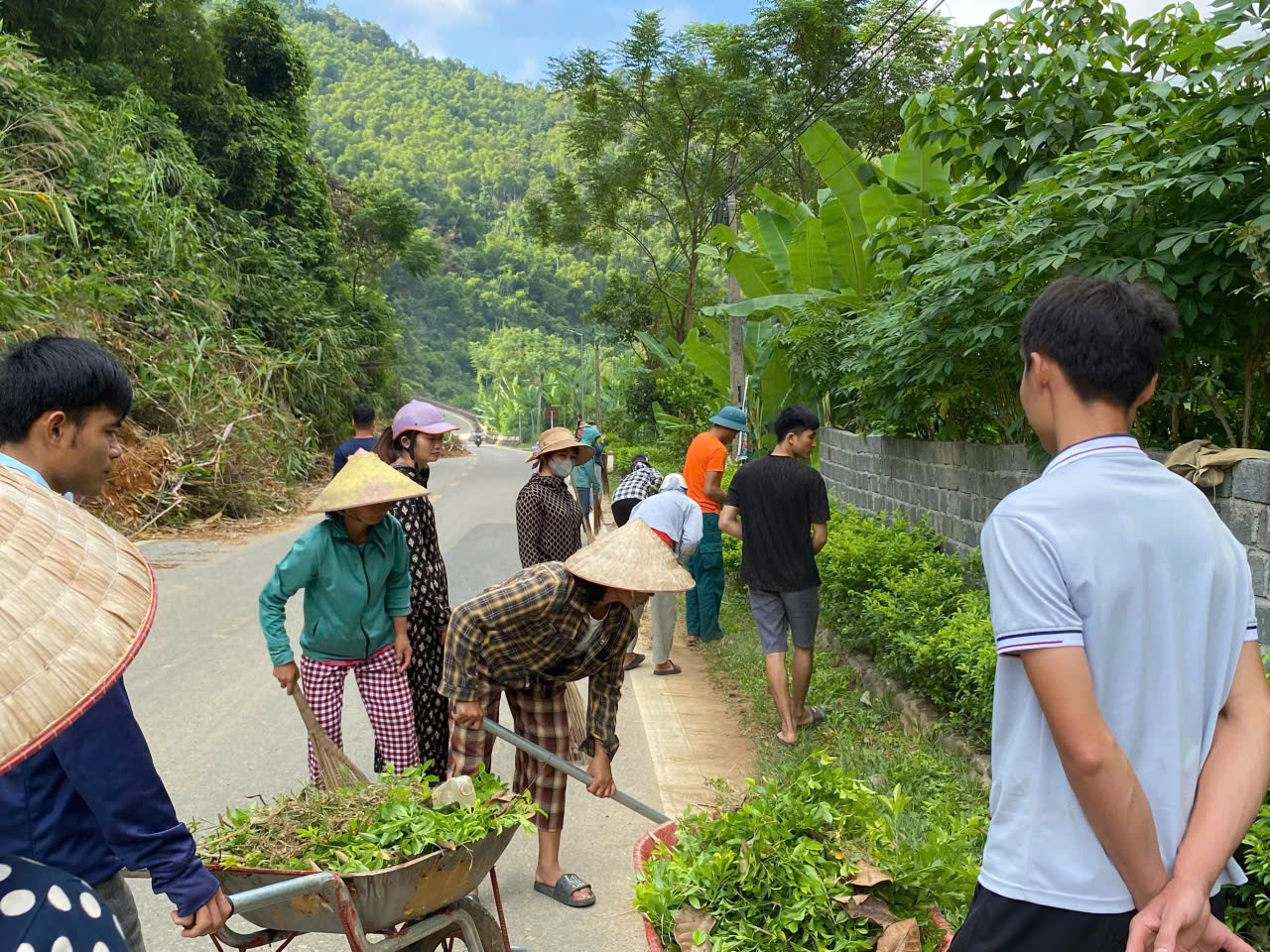 Anh-tin-bai