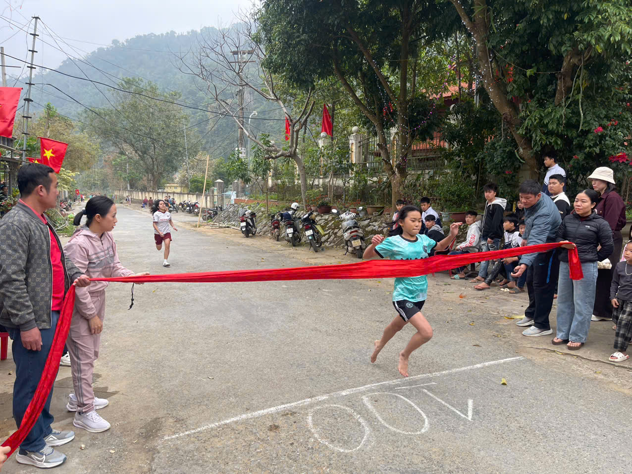 Anh-tin-bai