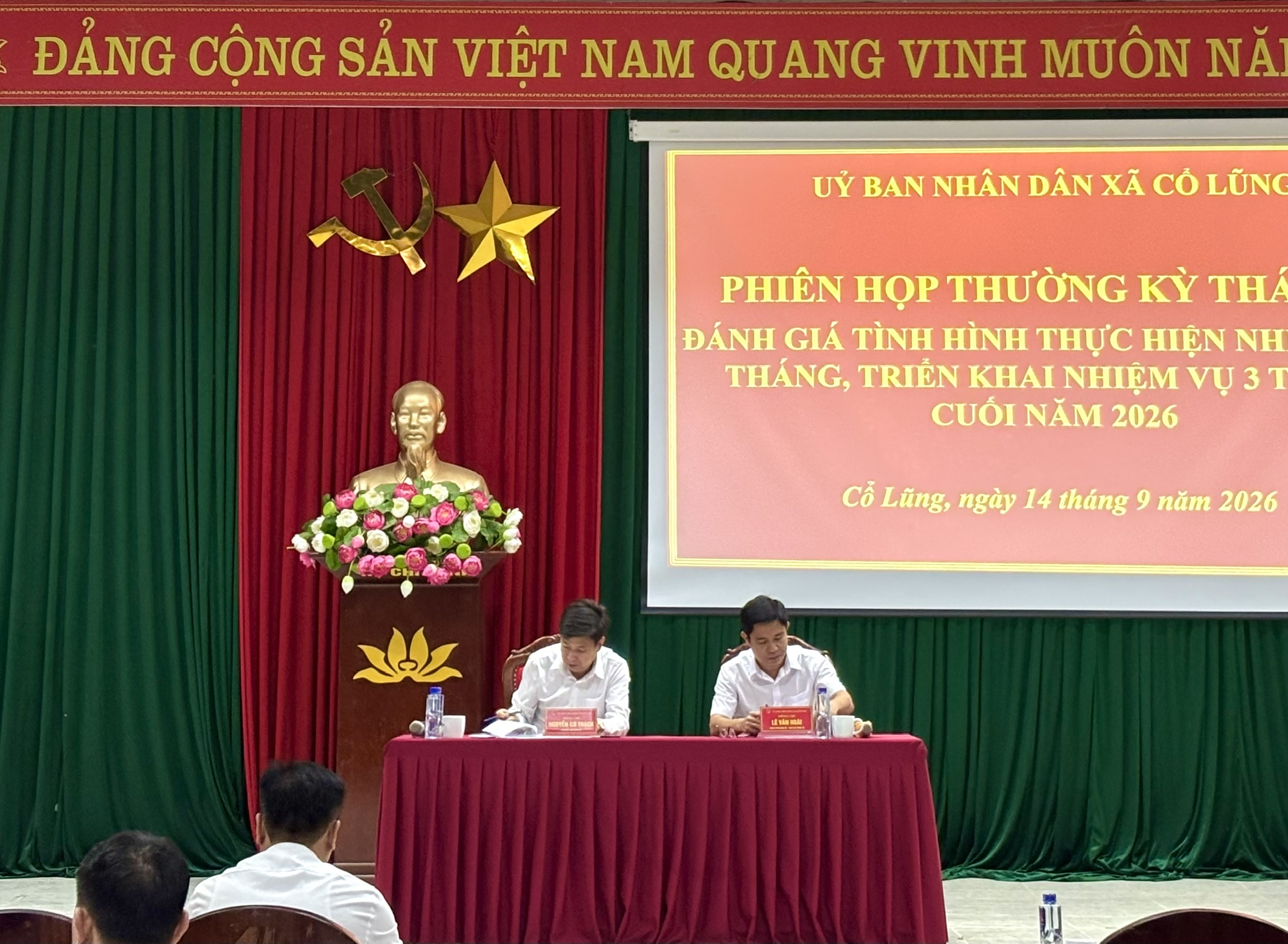 Anh-tin-bai