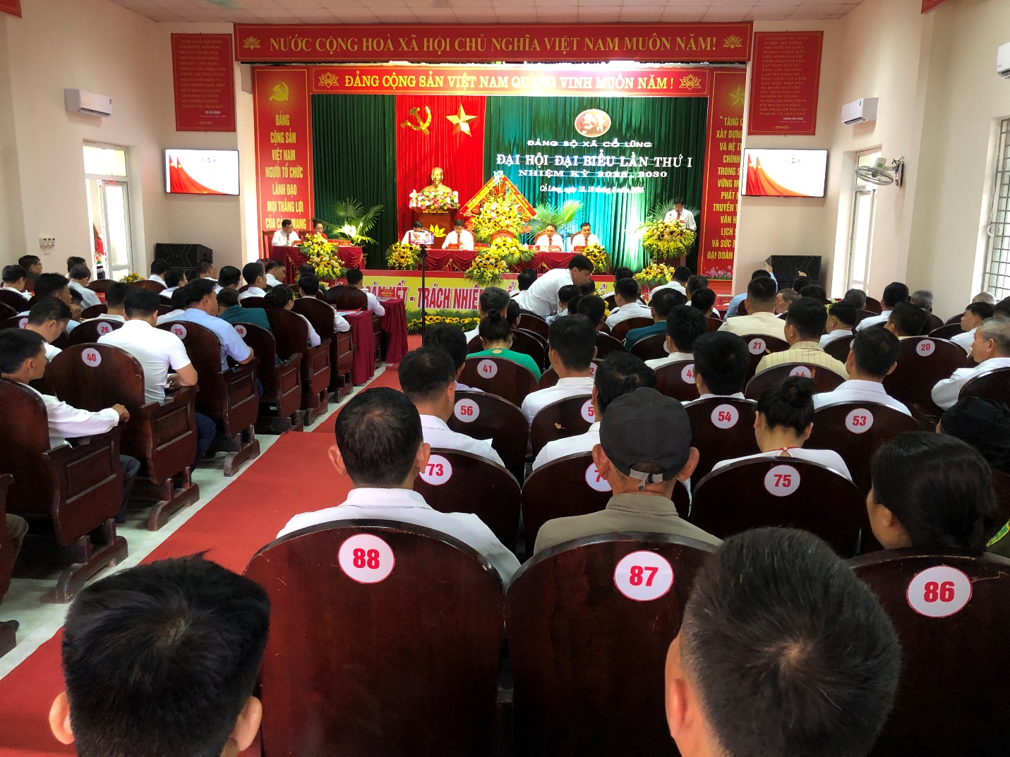 D:\Năm 2025\Tháng 8\Tuần 3\Ảnh Đại hội\IMG_2114.JPG
