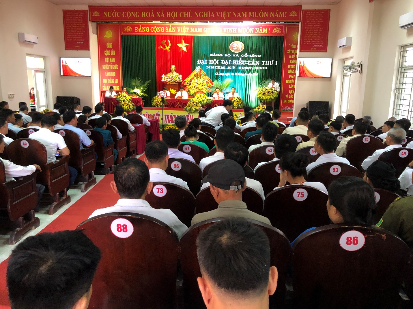 D:\Năm 2025\Tháng 8\Tuần 3\Ảnh Đại hội\IMG_2113.JPG