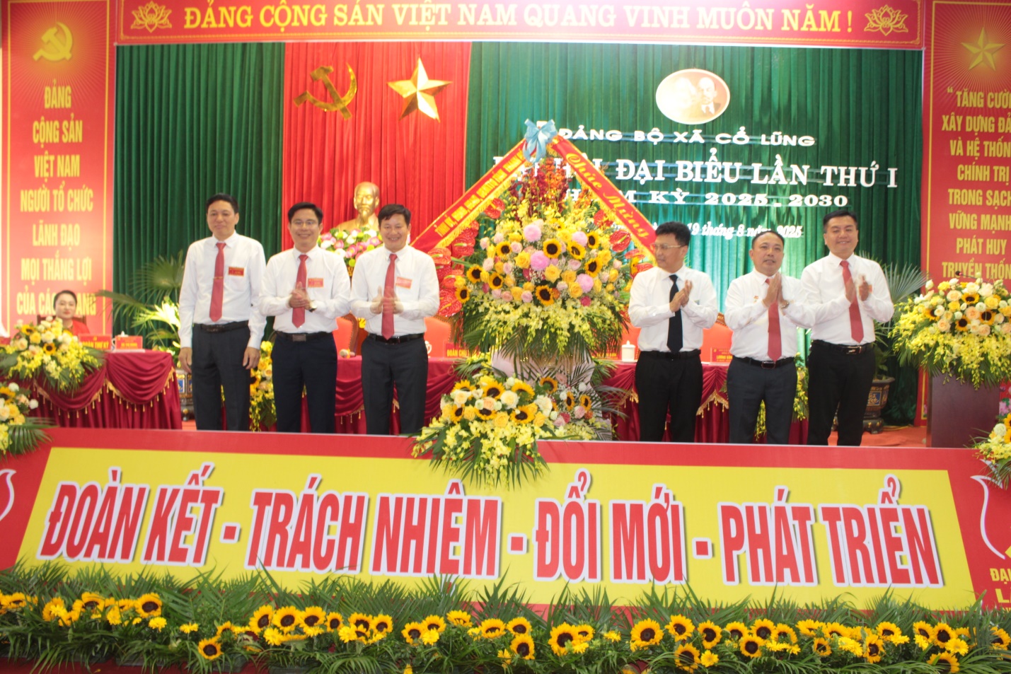 D:\Năm 2025\Tháng 8\Tuần 3\ảnh đại hội 2\IMG_5434.JPG