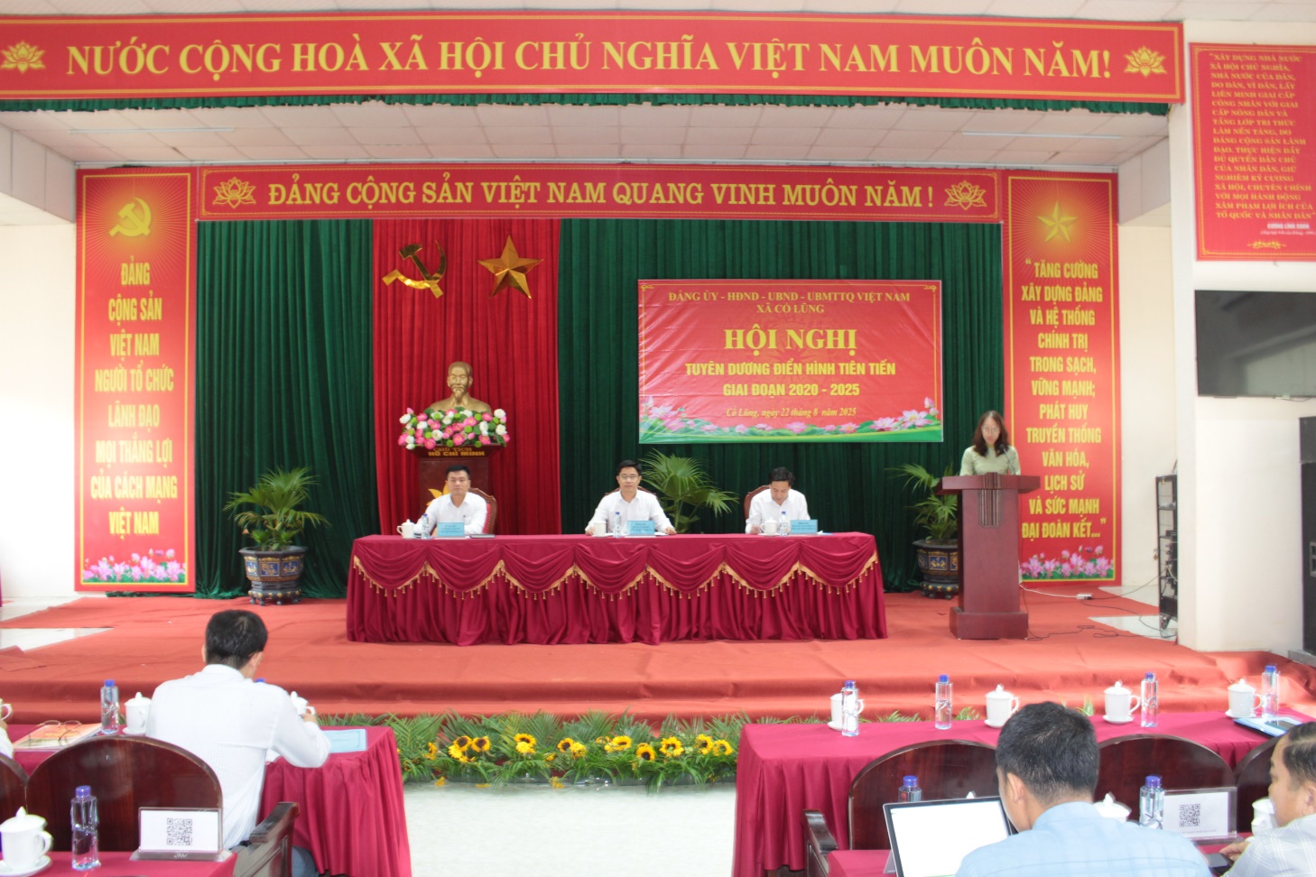 D:\Năm 2025\Tháng 8\Tuần 4\ảnh khen thưởng\IMG_5511.JPG