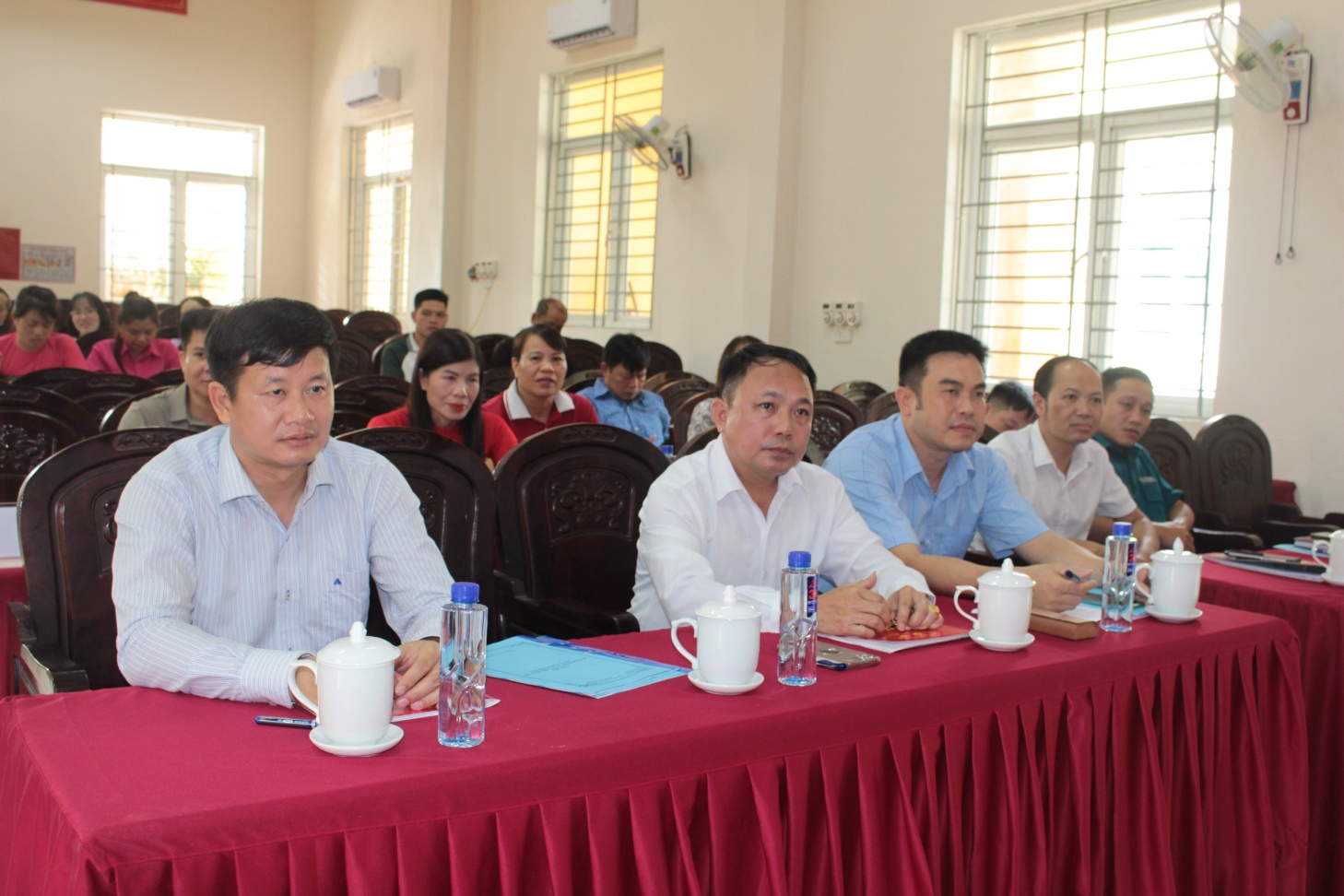 D:\Năm 2025\Tháng 8\Tuần 4\ảnh khen thưởng\IMG_5534.JPG
