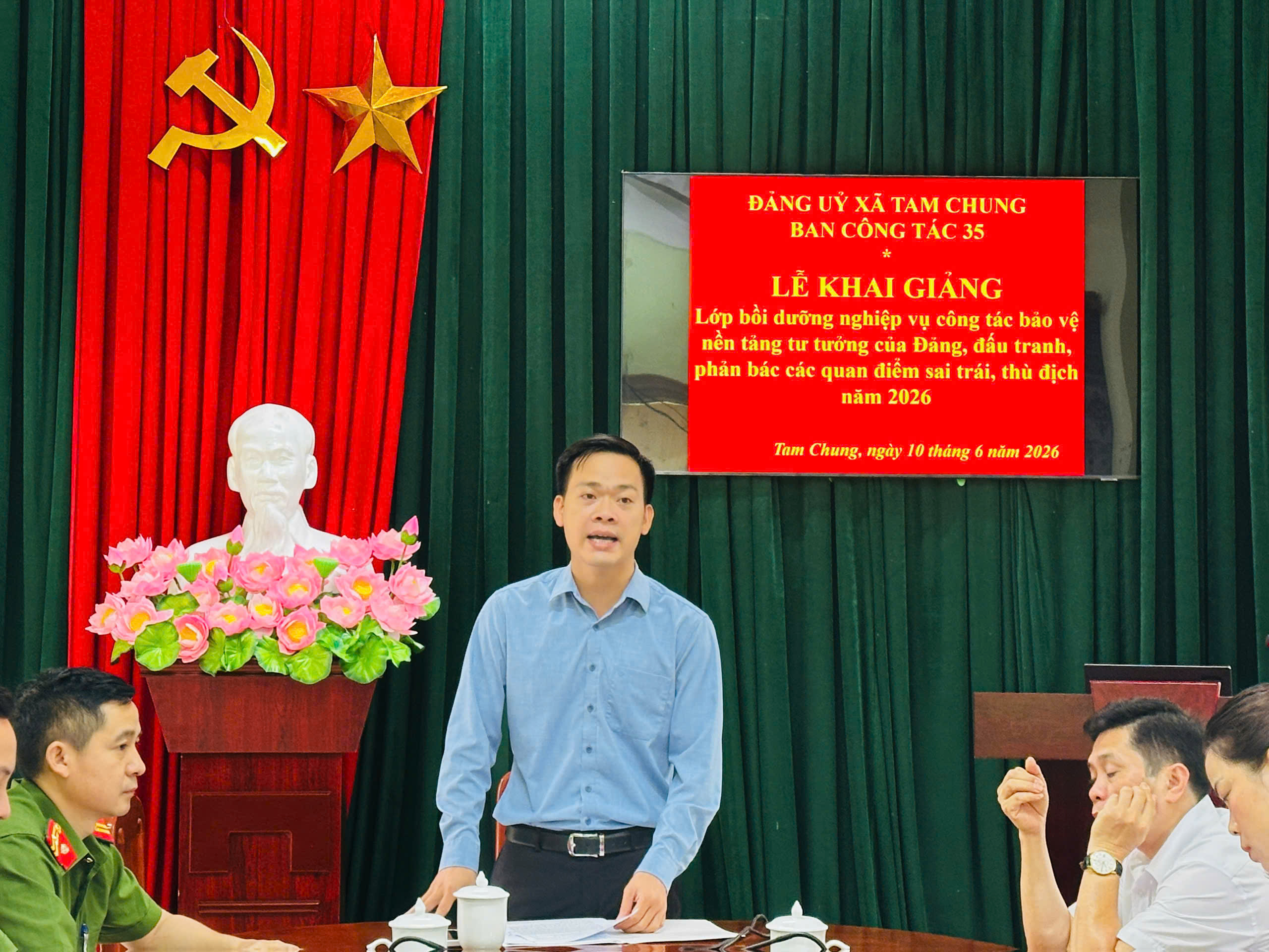 Anh-tin-bai