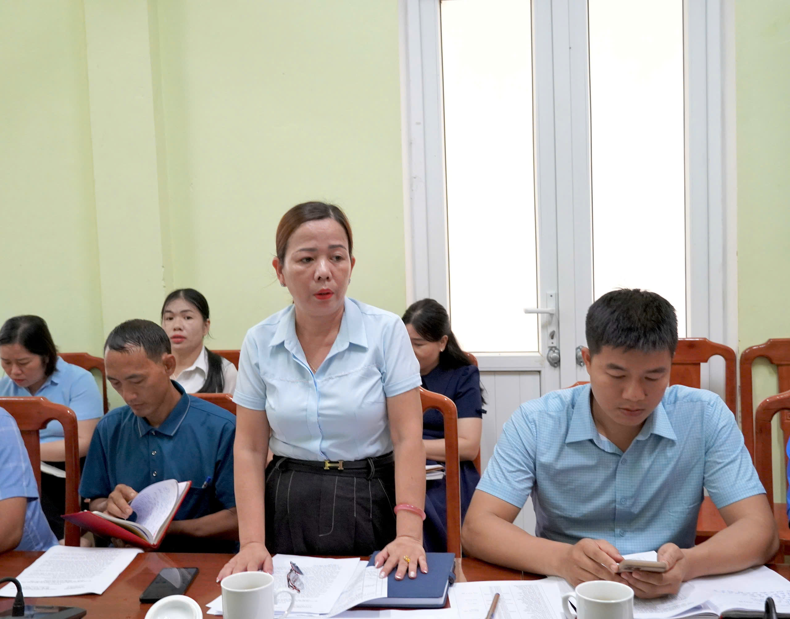 Anh-tin-bai