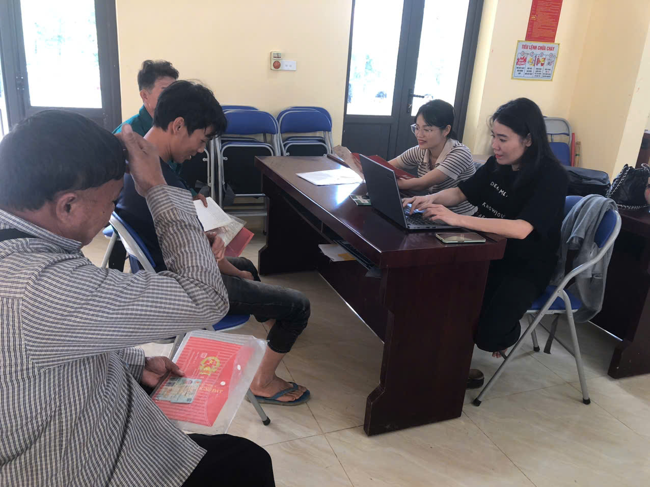 Xã Tam Chung đẩy mạnh chiến dịch làm sạch cơ sở dữ liệu đất đai