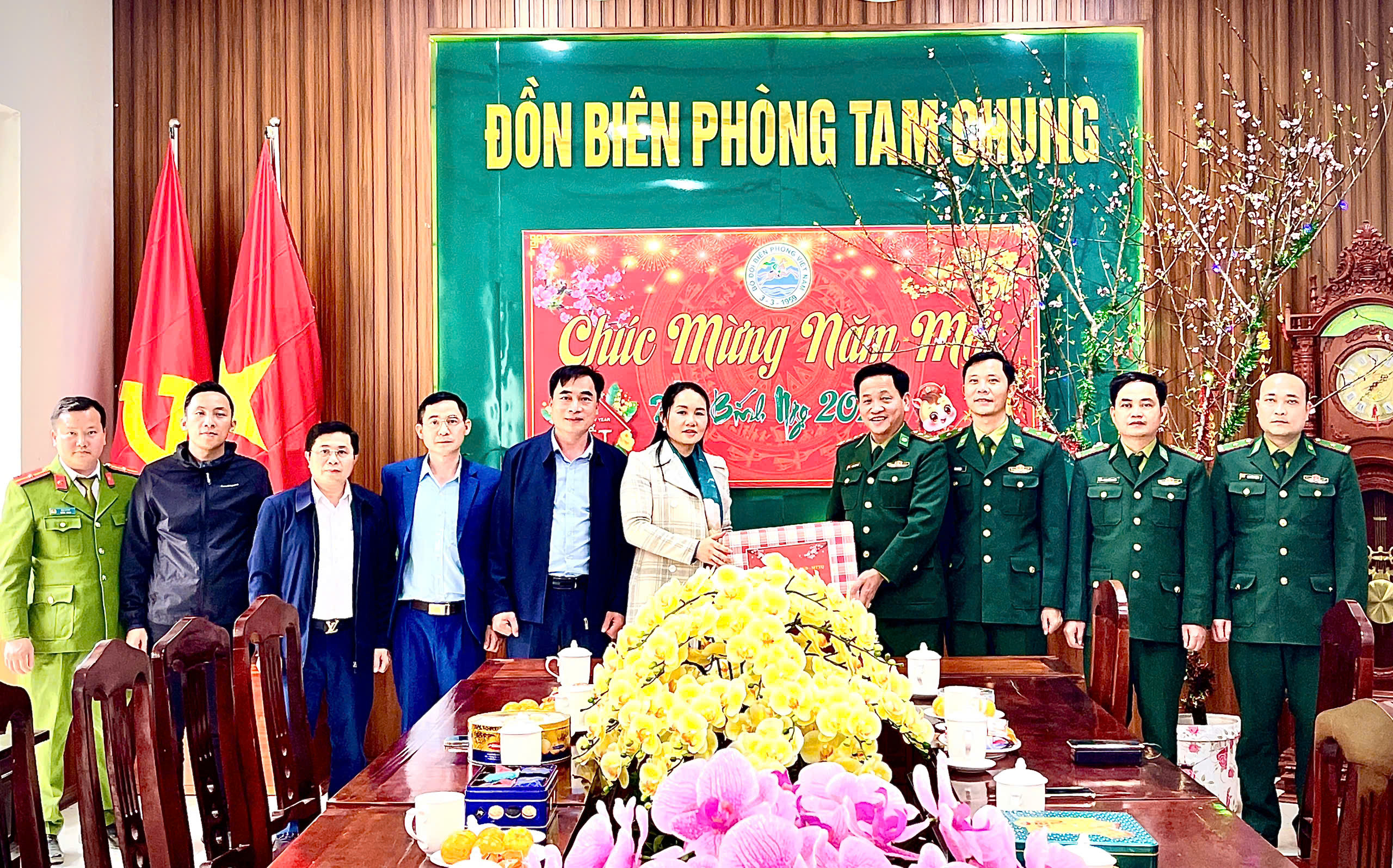 Anh-tin-bai