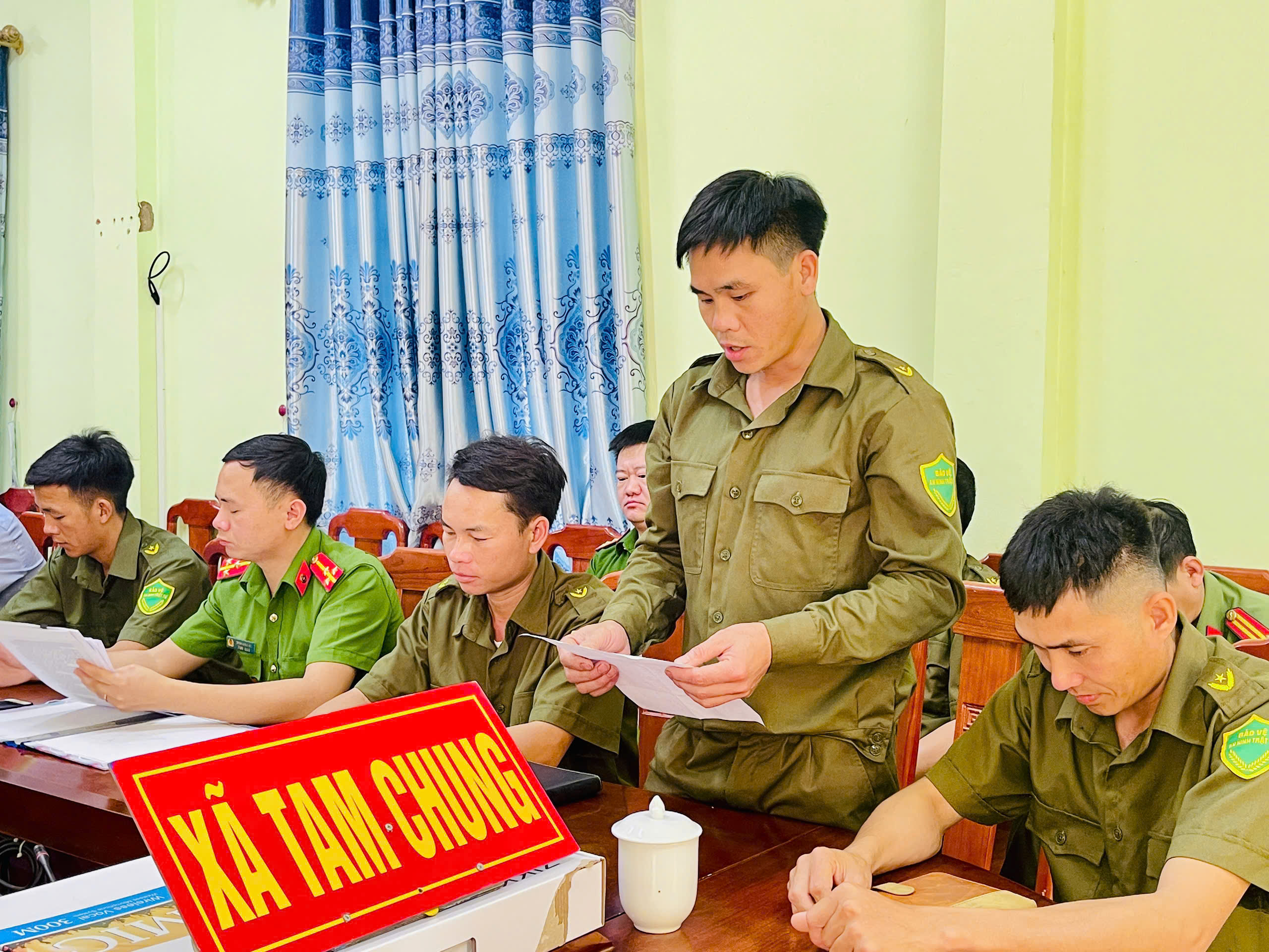 Anh-tin-bai
