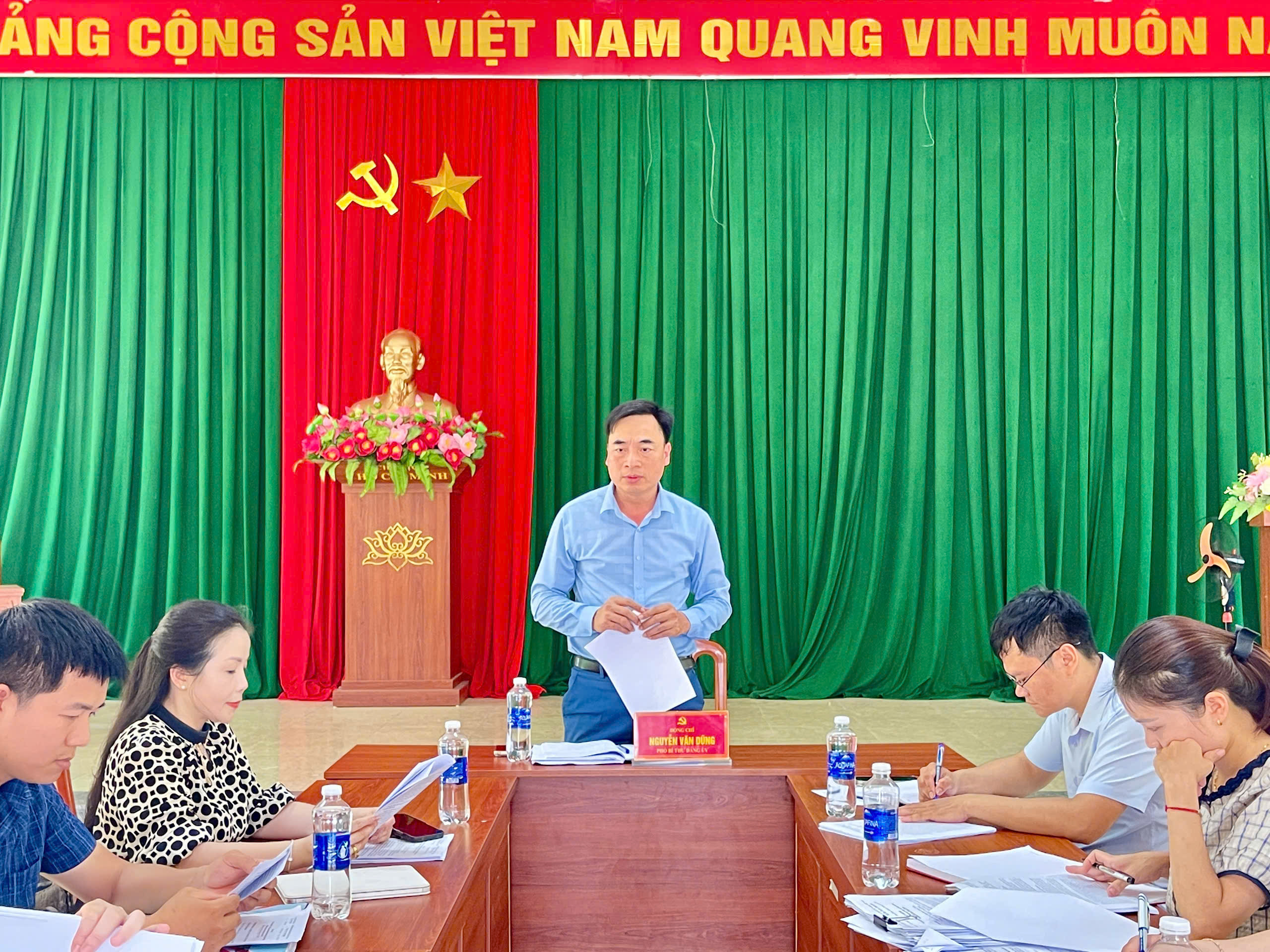 Anh-tin-bai