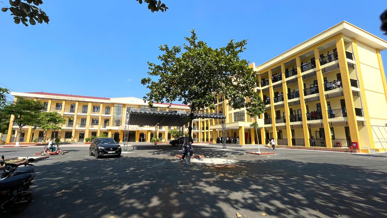 Anh-tin-bai