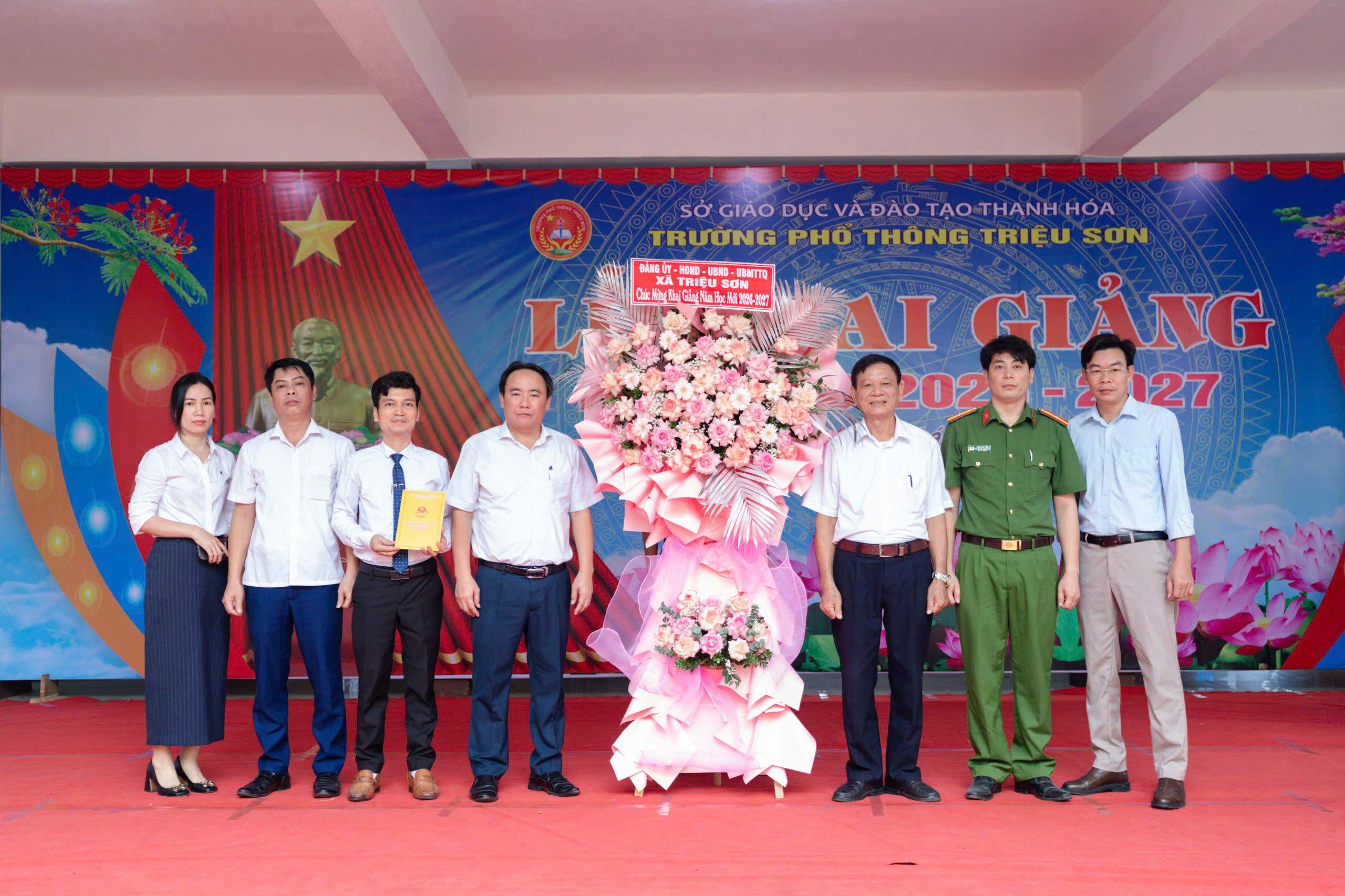 Anh-tin-bai