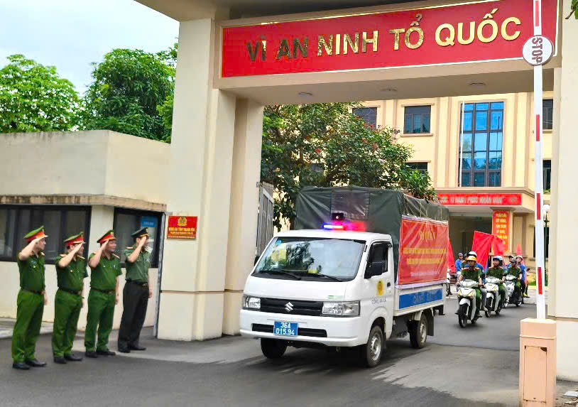 Anh-tin-bai