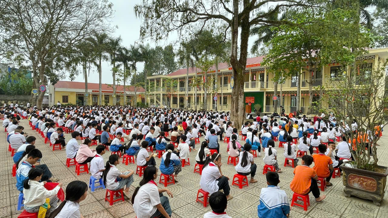 Anh-tin-bai