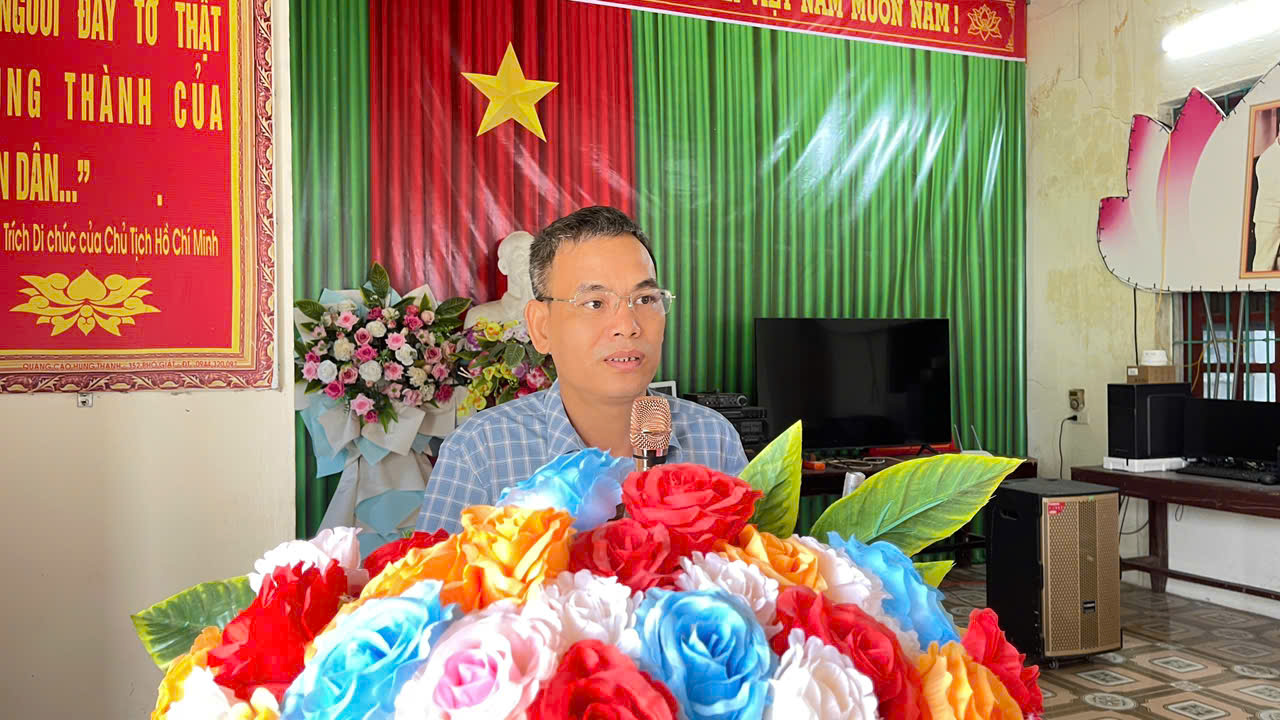 Anh-tin-bai