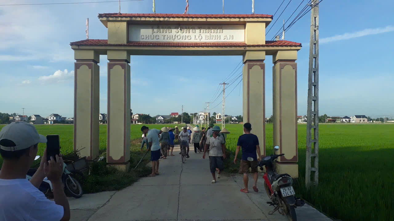 Anh-tin-bai