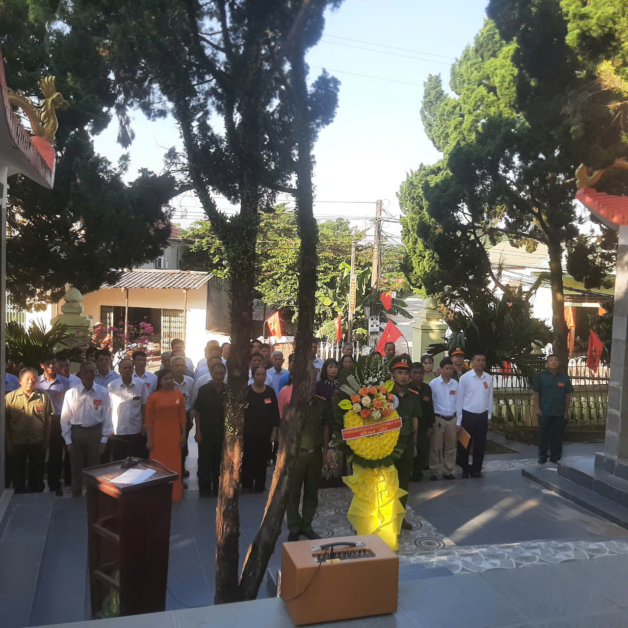 Anh-tin-bai