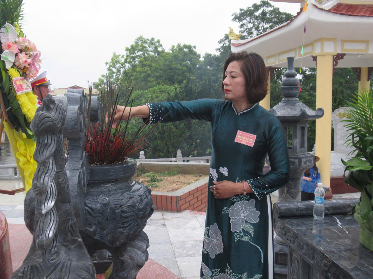 Anh-tin-bai