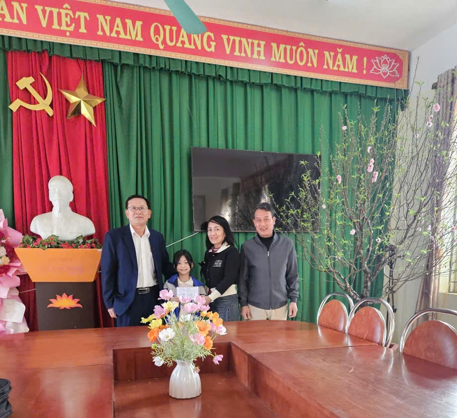 Anh-tin-bai