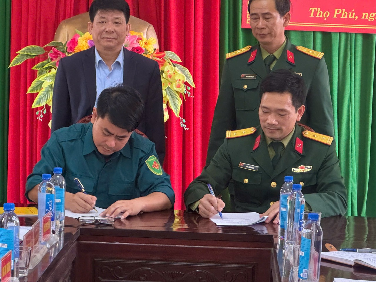Anh-tin-bai