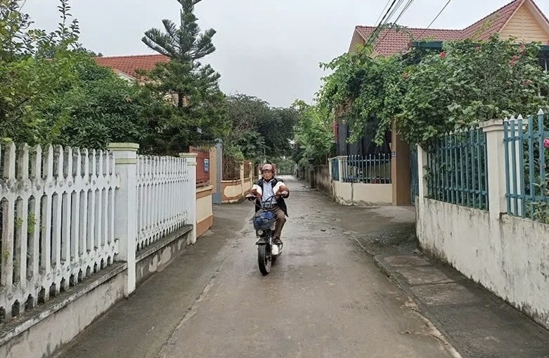 Anh-tin-bai