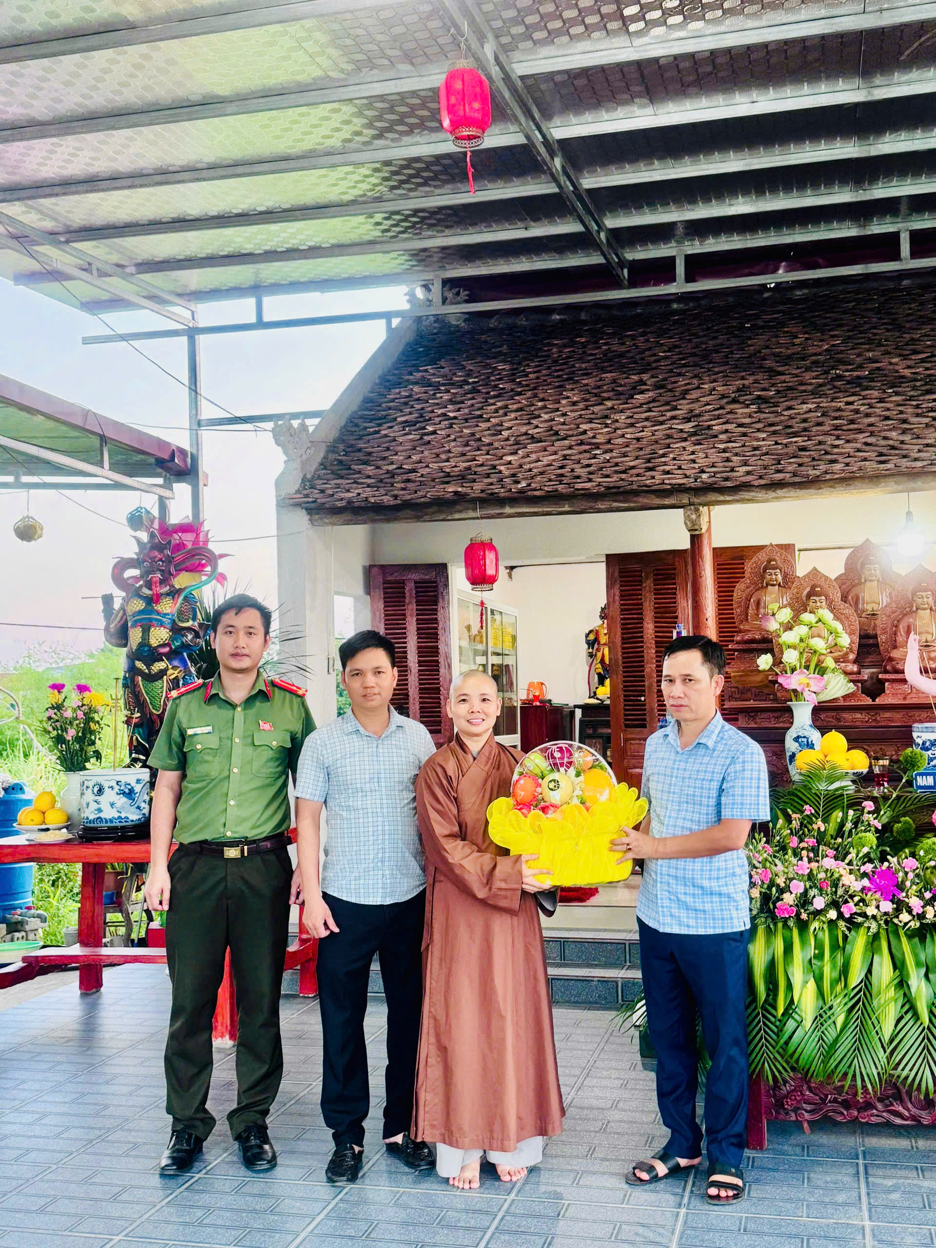Anh-tin-bai