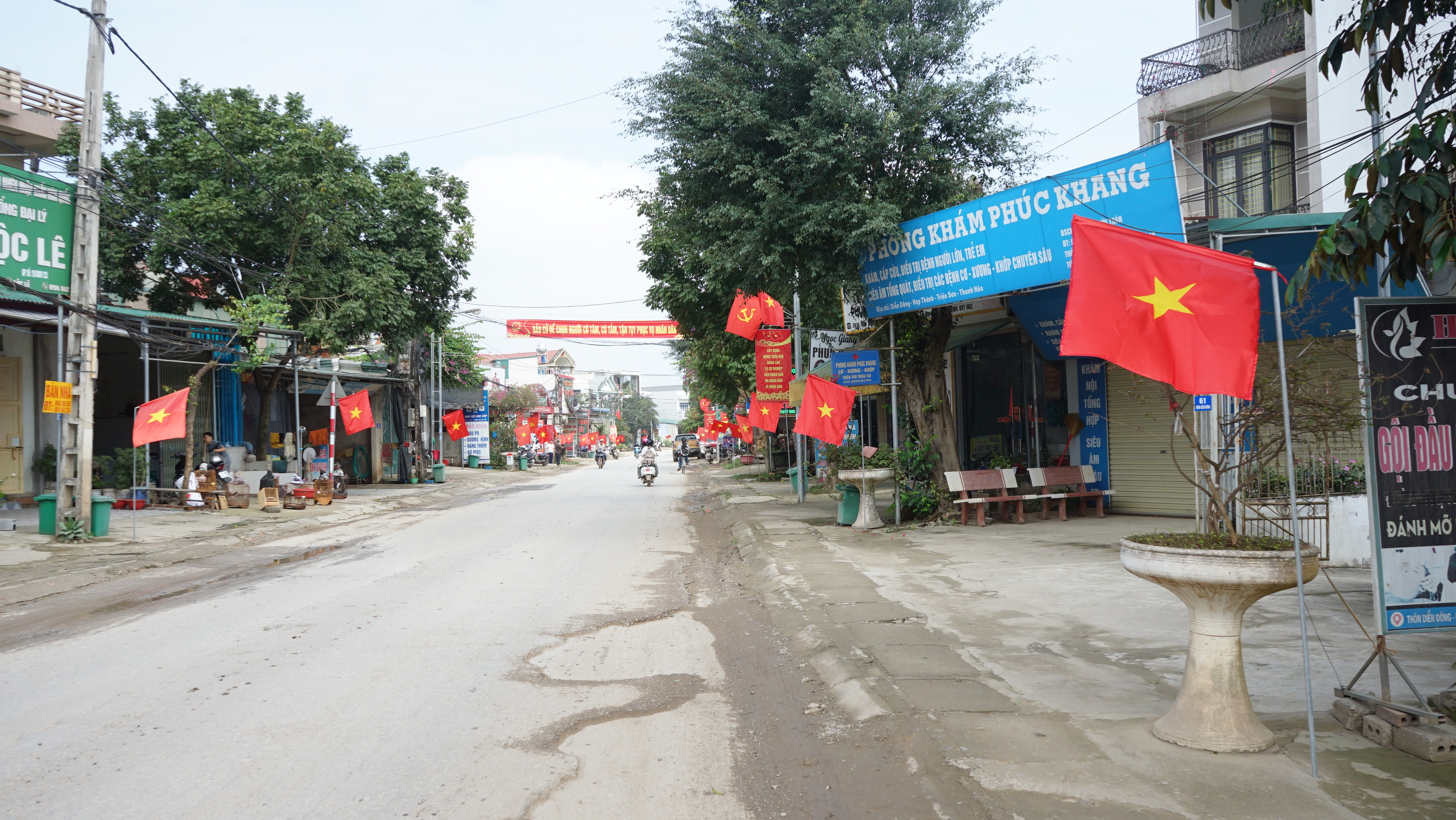 Anh-tin-bai