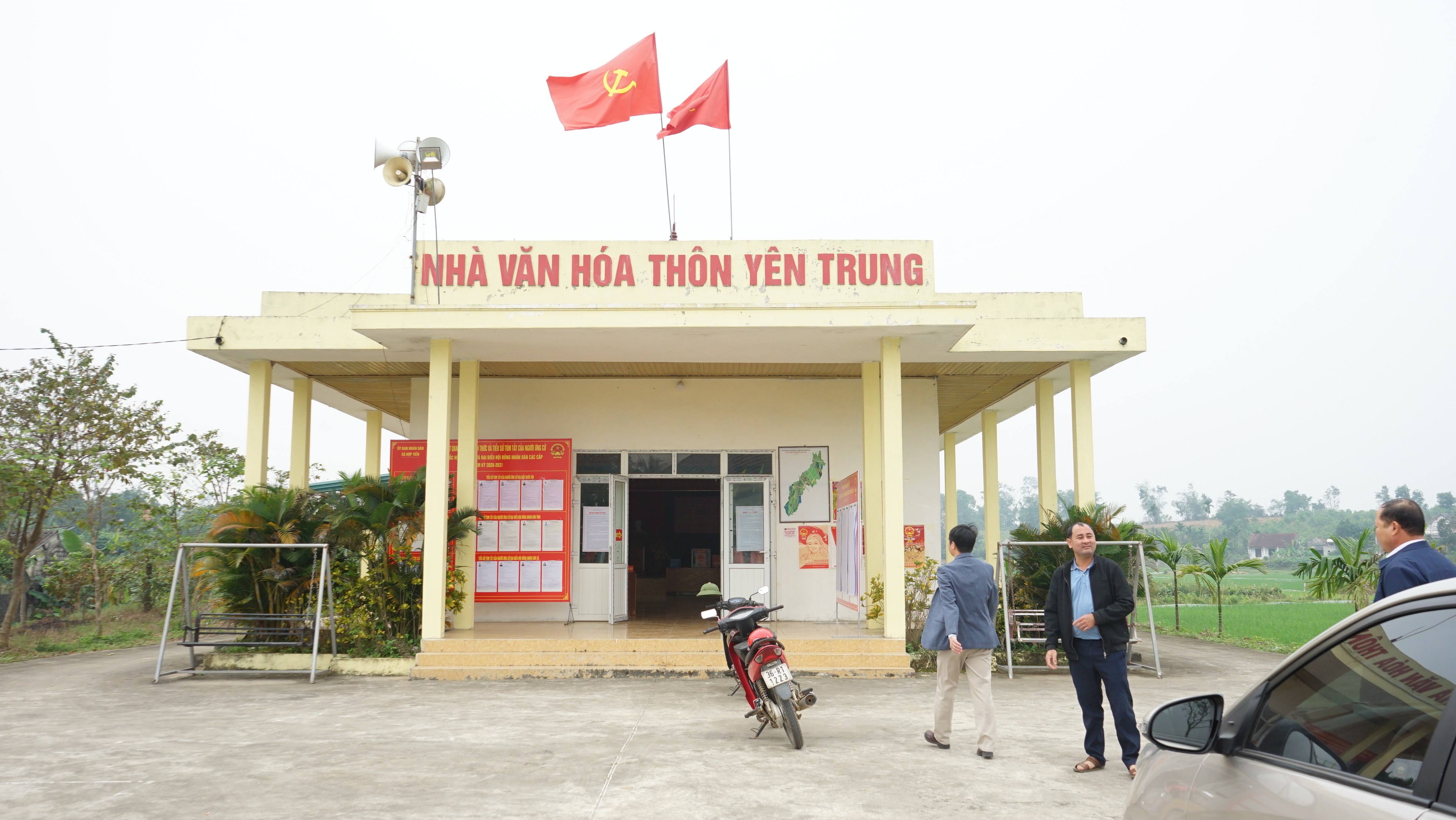 Anh-tin-bai