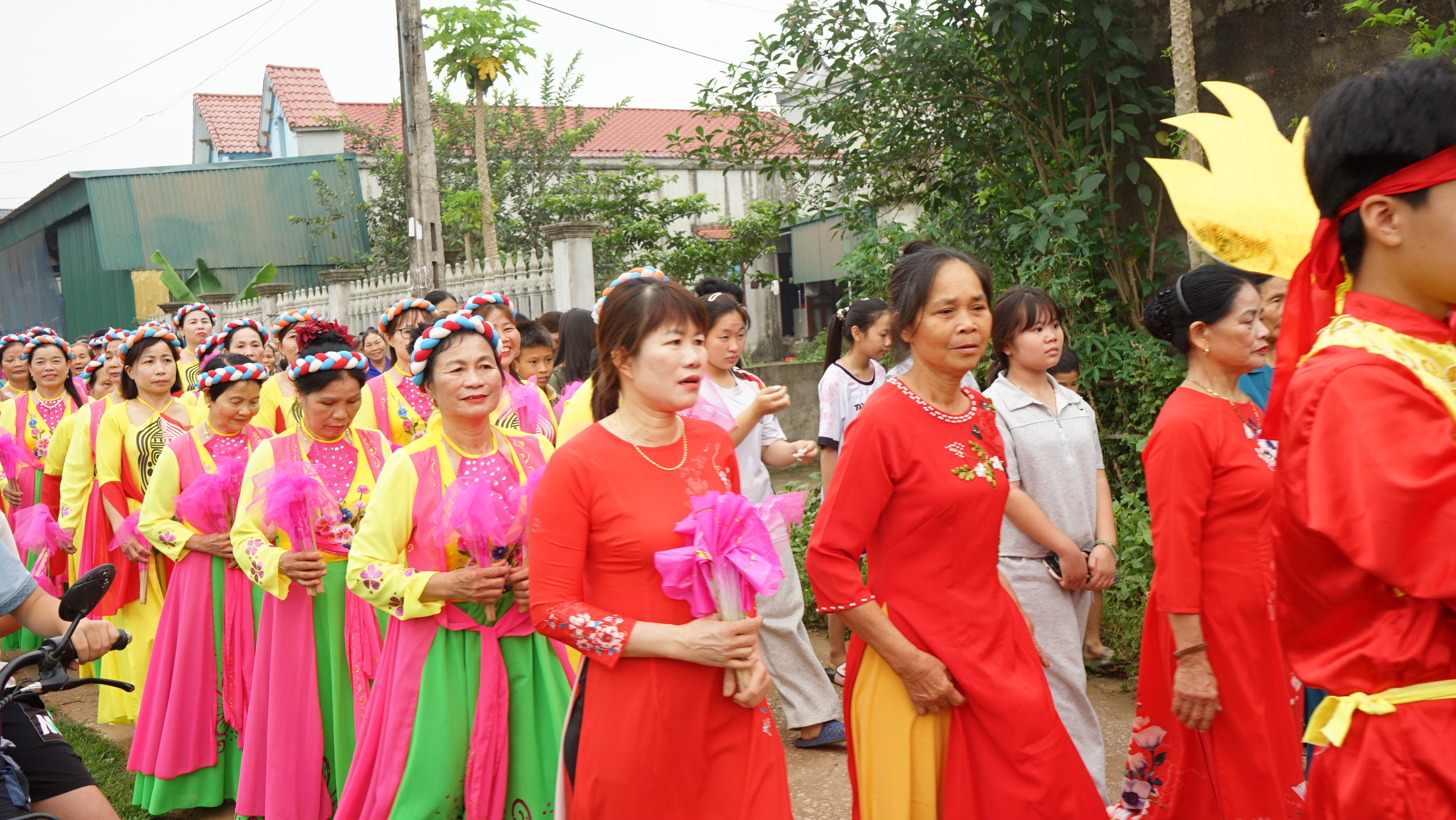 Anh-tin-bai