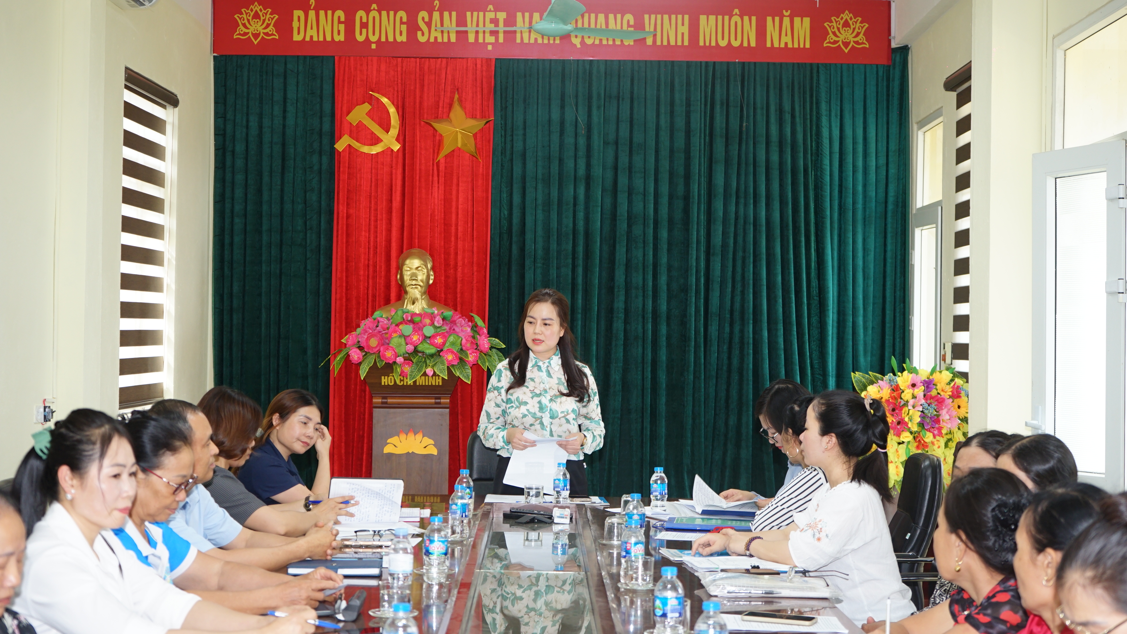 Anh-tin-bai