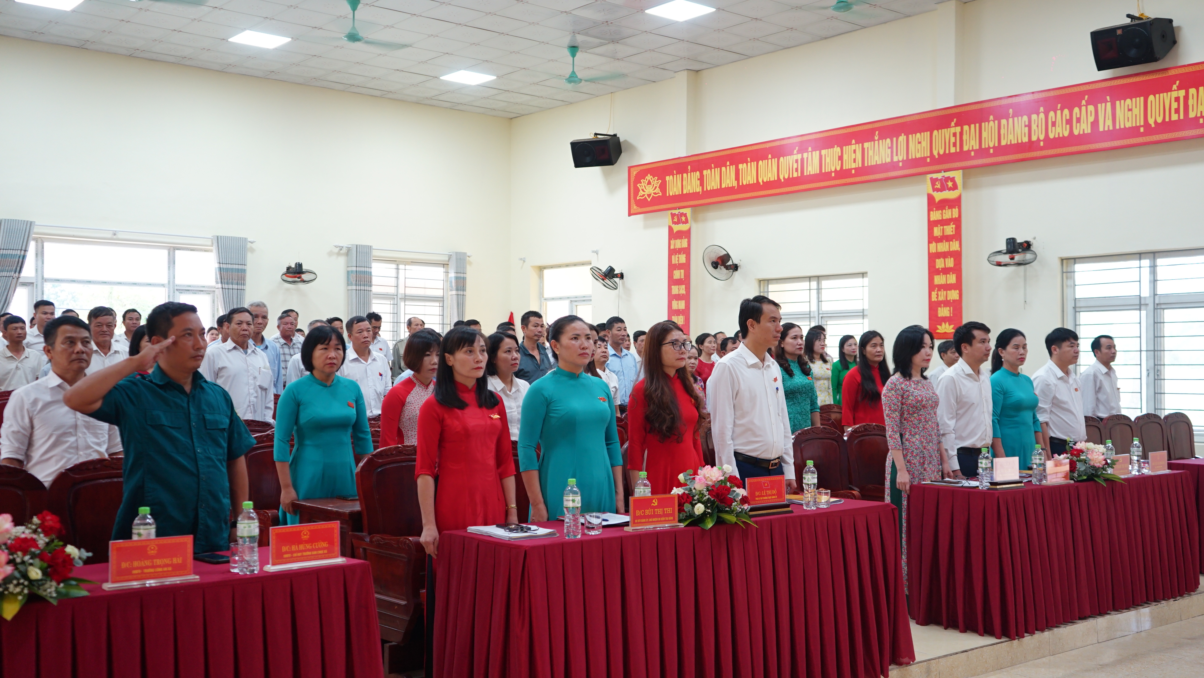 Kỳ họp thứ 2 HĐND xã Hợp Tiến, nhiệm kỳ 2021- 2026