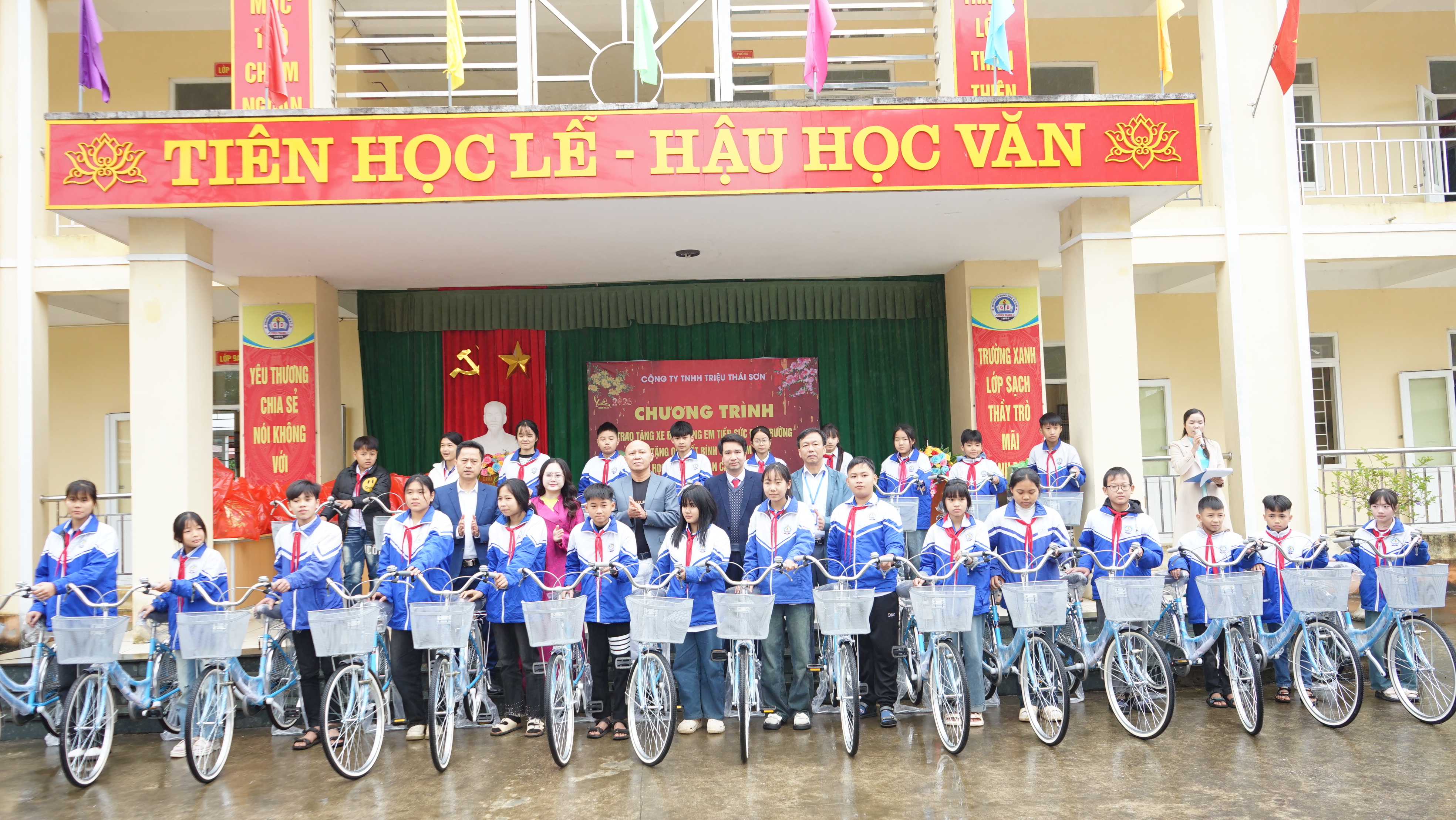 Anh-tin-bai