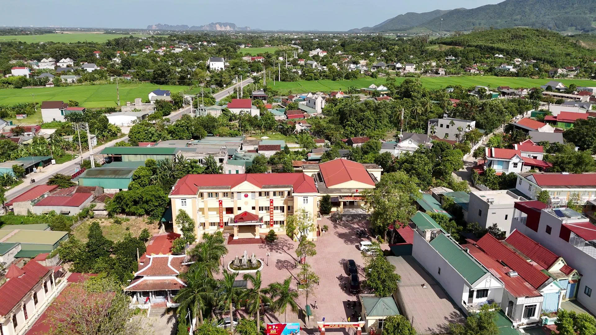 ĐẢNG BỘ XÃ HỢP TIẾN:  PHẤN ĐẤU ĐẾN NĂM 2030 XÂY DỰNG XÃ ĐẠT CHUẨN NÔNG THÔN MỚI NÂNG CAO