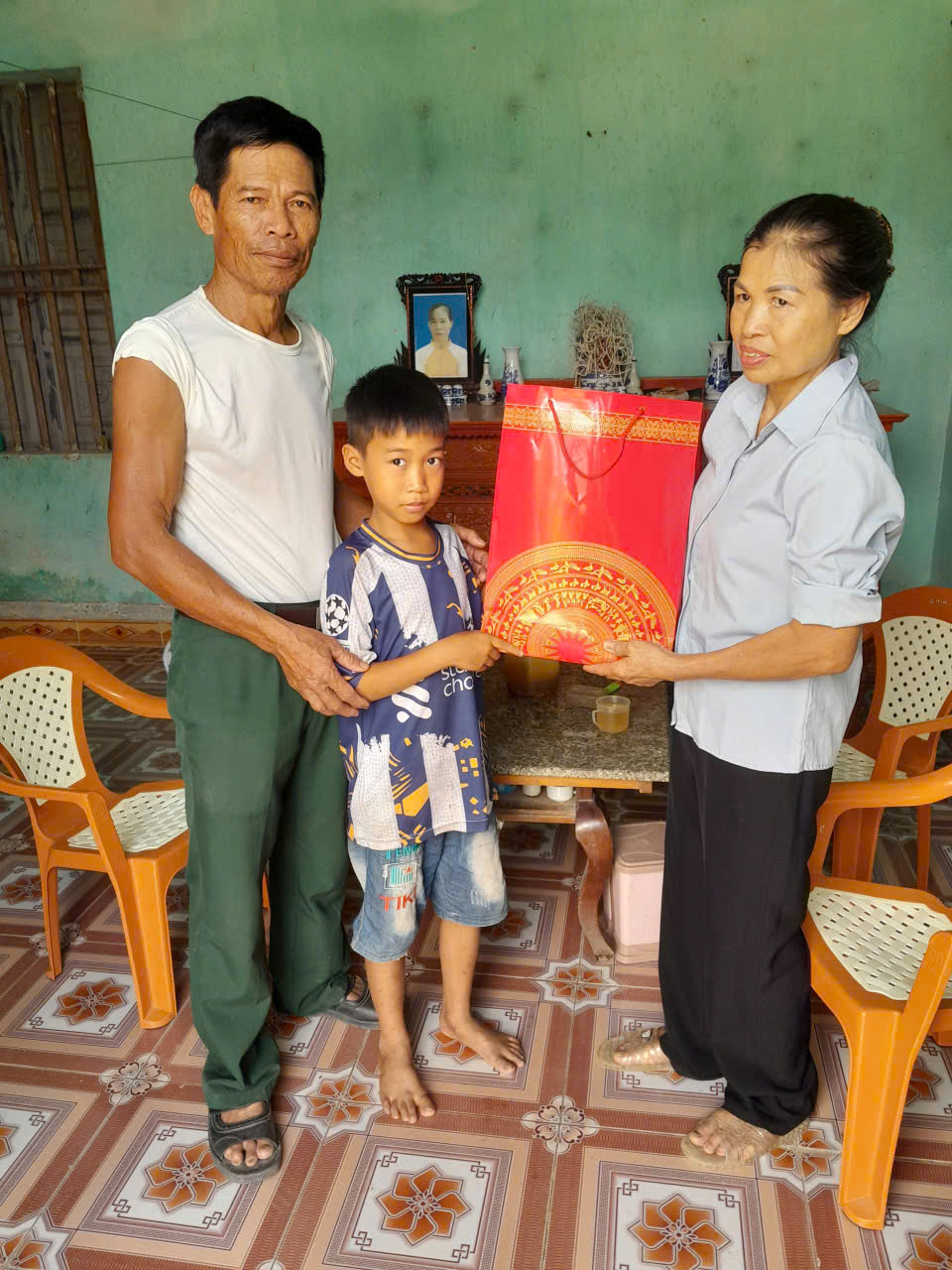 Anh-tin-bai